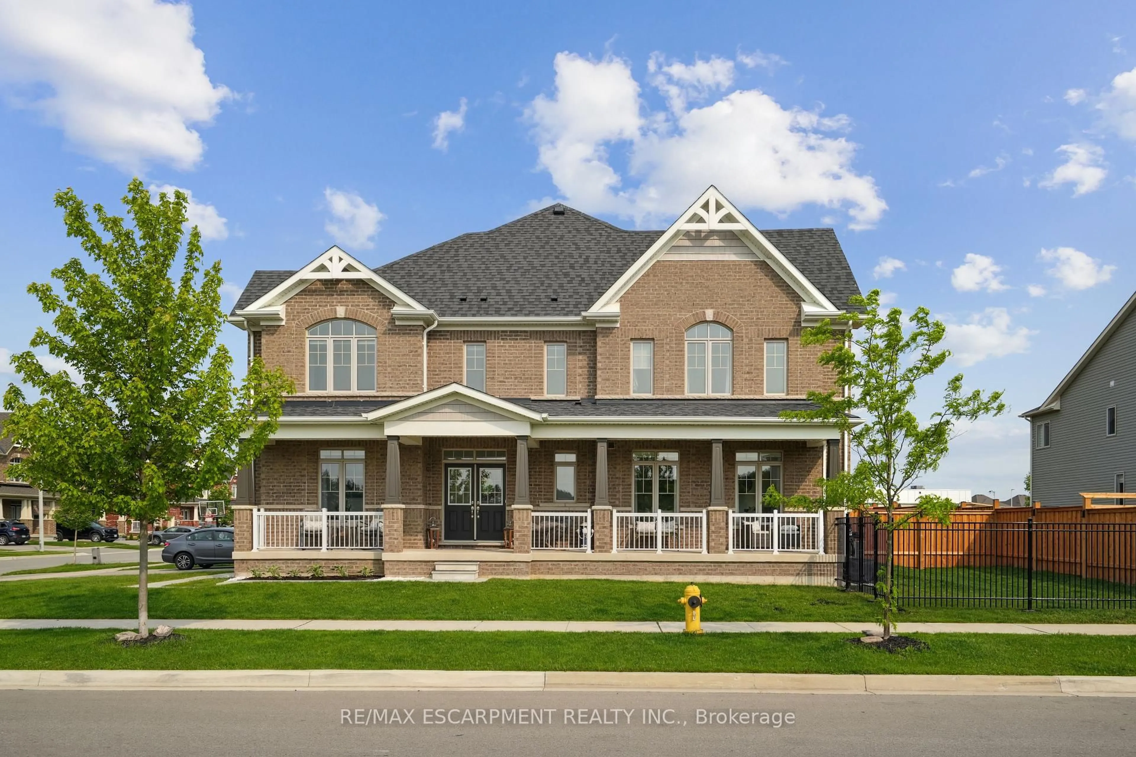 Home with brick exterior material, street for 100 Taylor Ave, Guelph/Eramosa Ontario N0B 2K0
