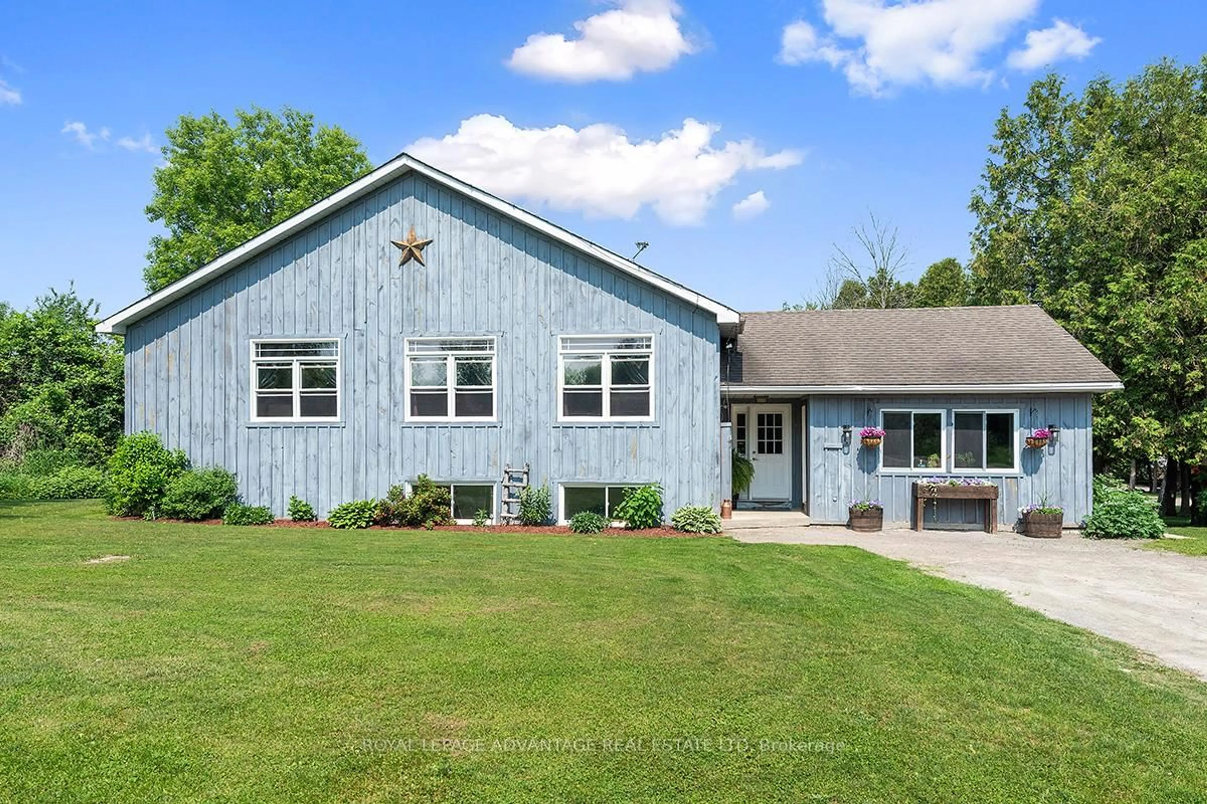Home with vinyl exterior material, unknown for 541 Pioneer Rd, Merrickville-Wolford Ontario K0G 1N0