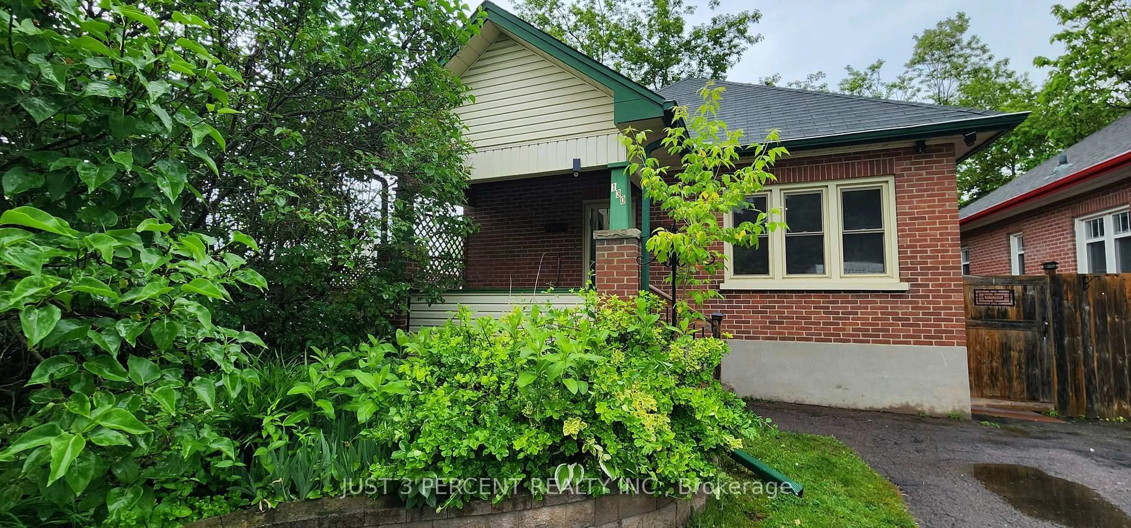 Unknown for 130 Romaine St, Peterborough Central Ontario K9J 2C2