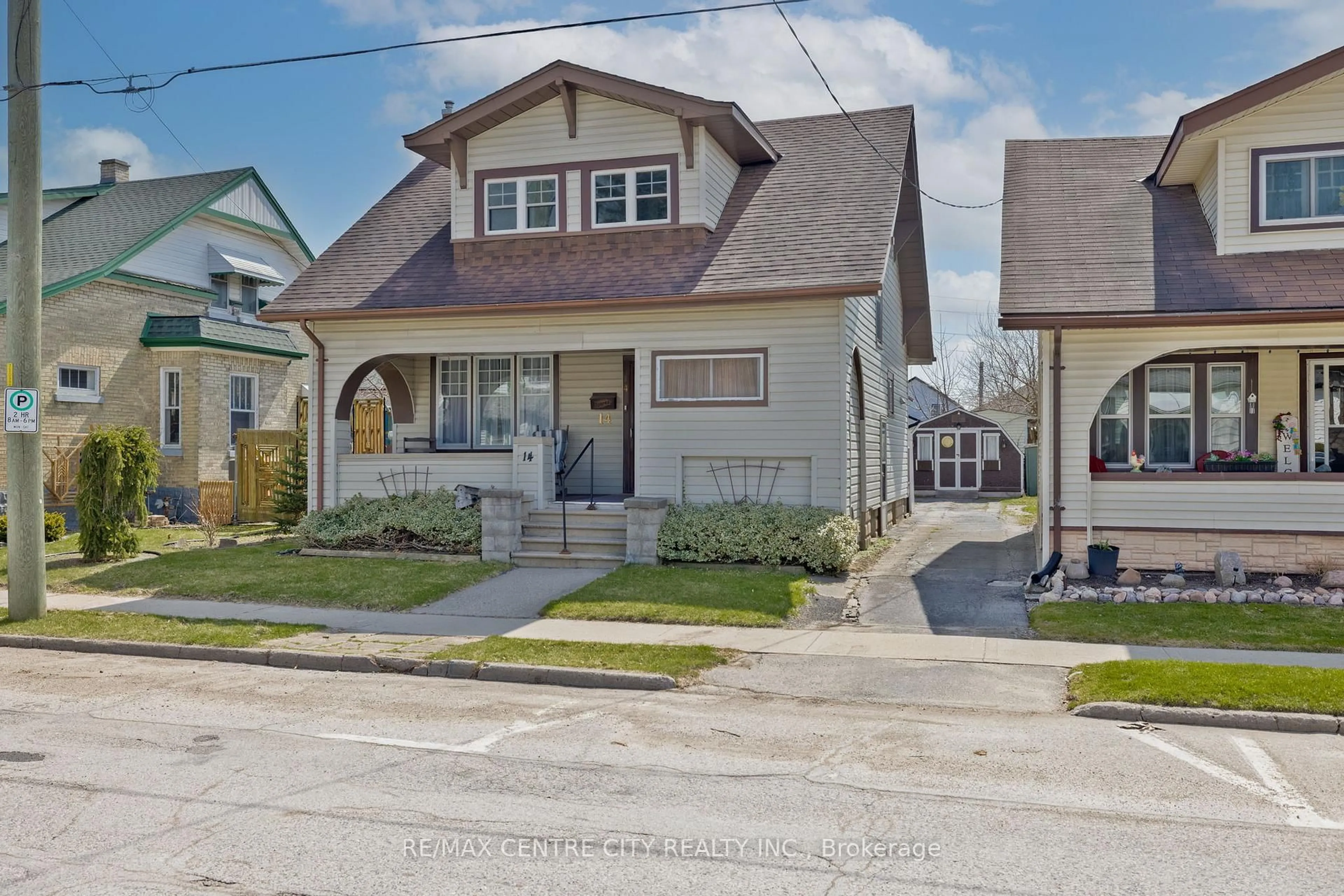 Home with vinyl exterior material, street for 14 James St, Strathroy-Caradoc Ontario N7G 1S5