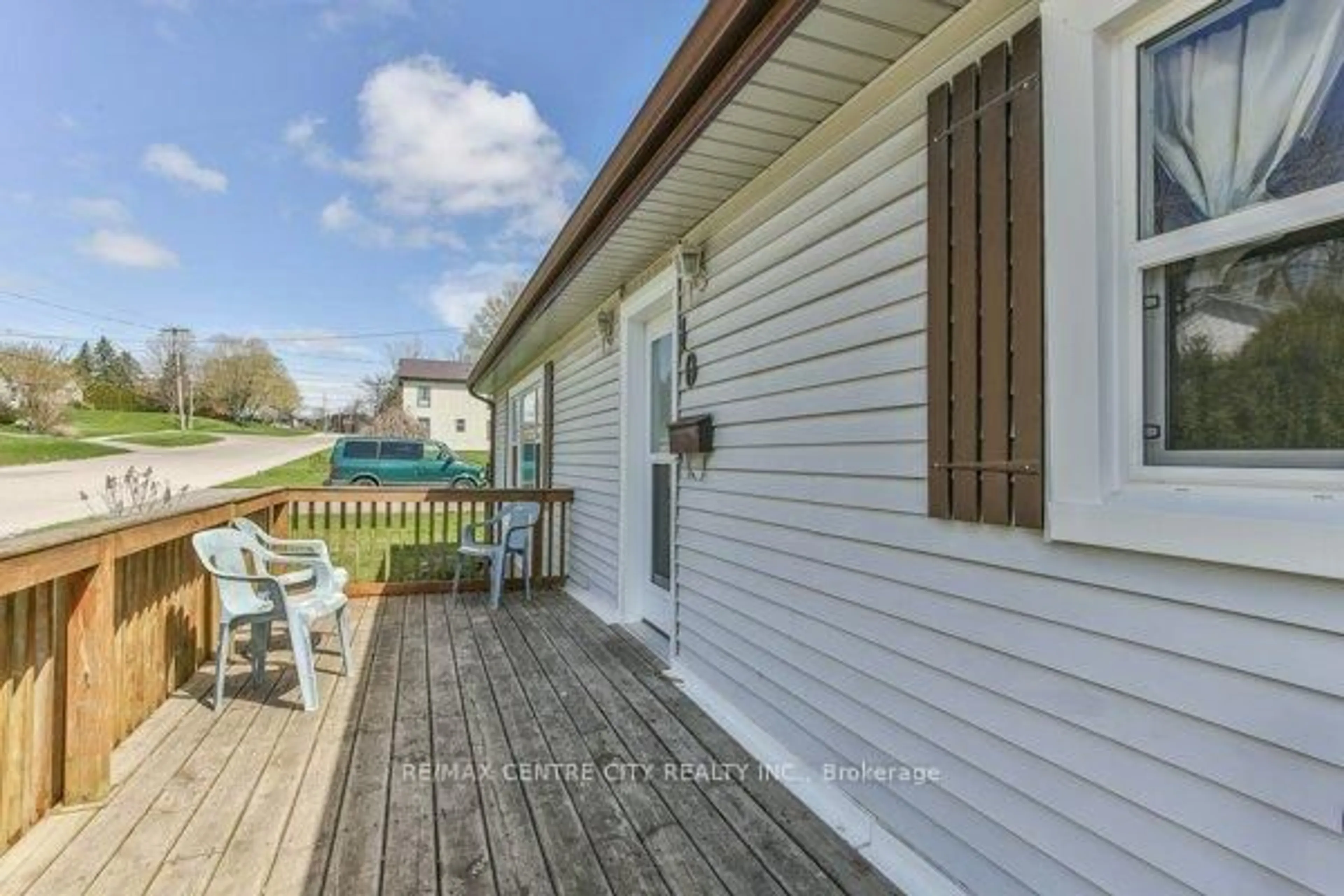 Patio, water/lake/river/ocean view for 10 Elm St, Bayham Ontario N0J 1Z0