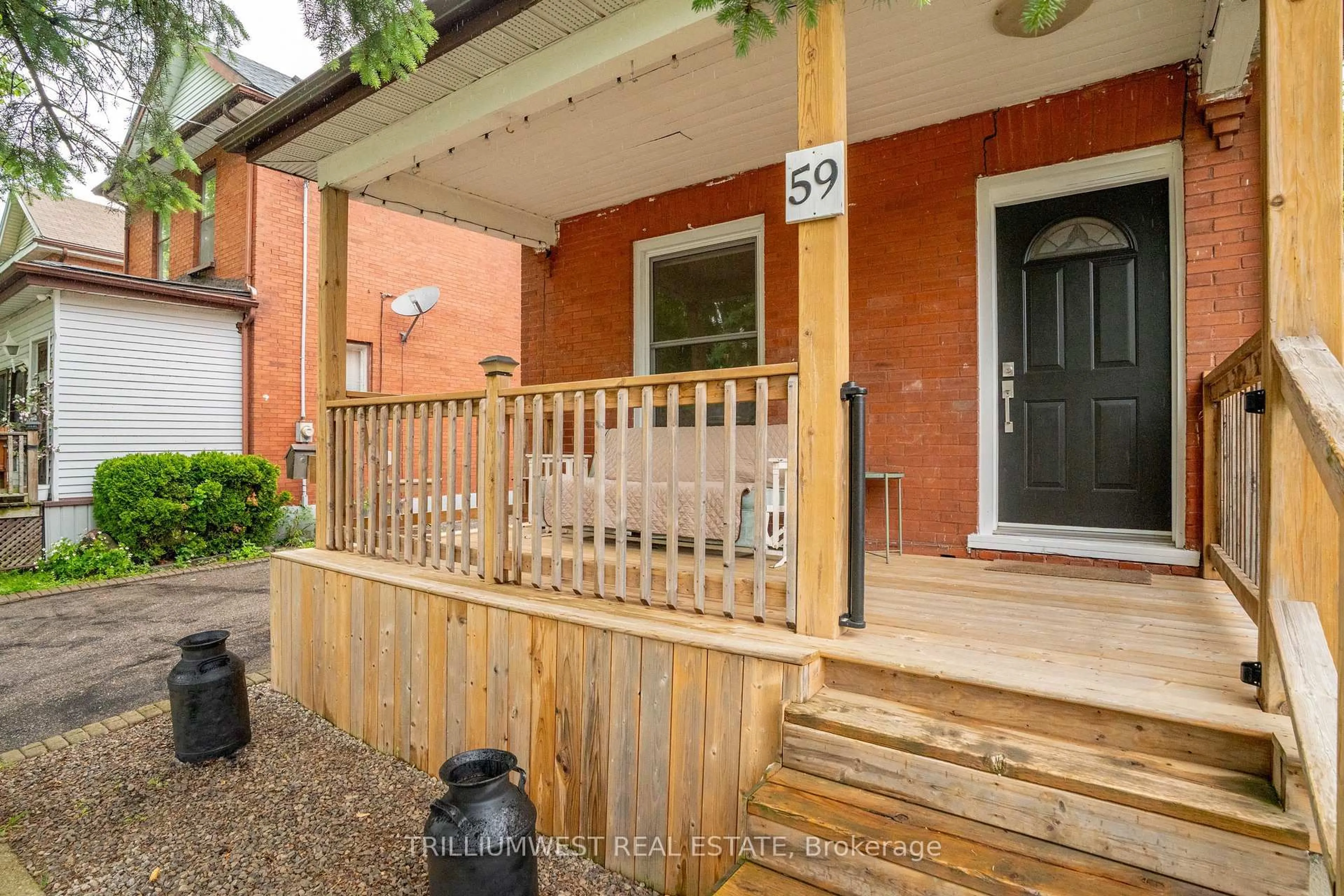 Unknown for 59 Lowell St, Cambridge Ontario N1R 5E2