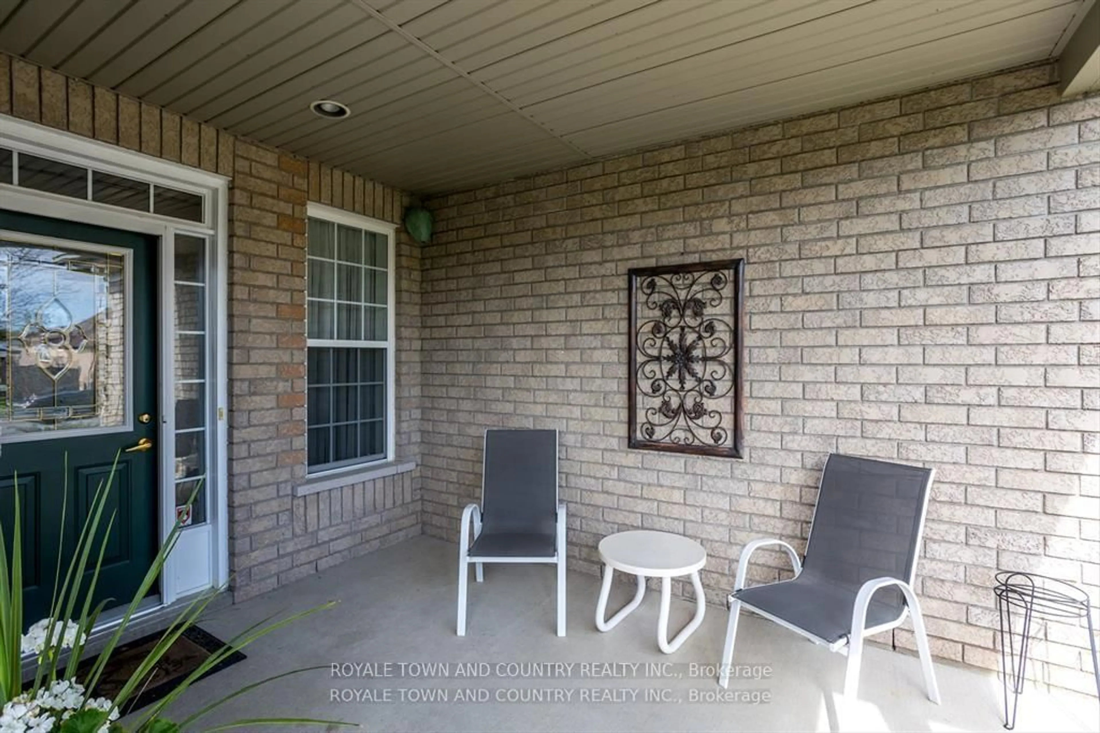 Patio, unknown for 25 Sylvester Dr, Kawartha Lakes Ontario K9V 6E7