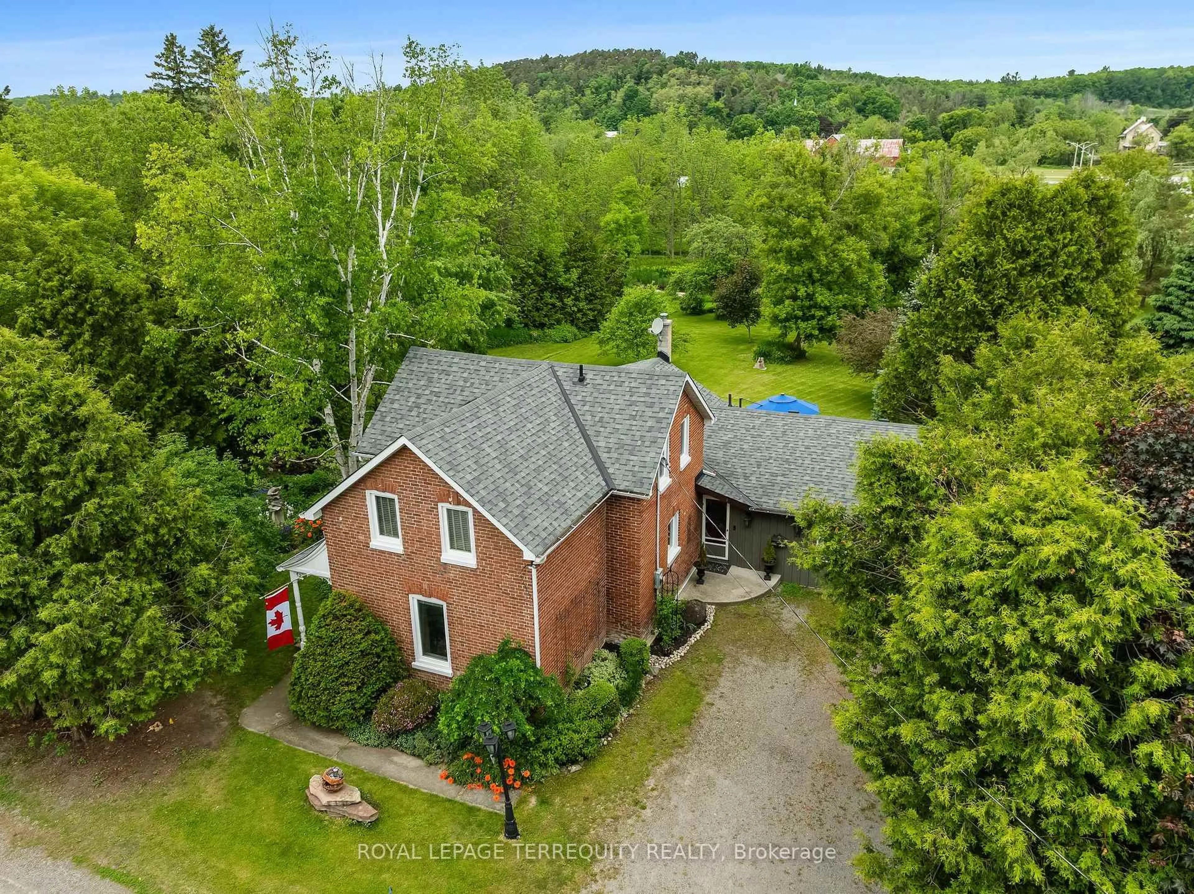 A pic from outside/outdoor area/front of a property/back of a property/a pic from drone, water/lake/river/ocean view for 21 Concession St, Trent Hills Ontario K0K 3K0