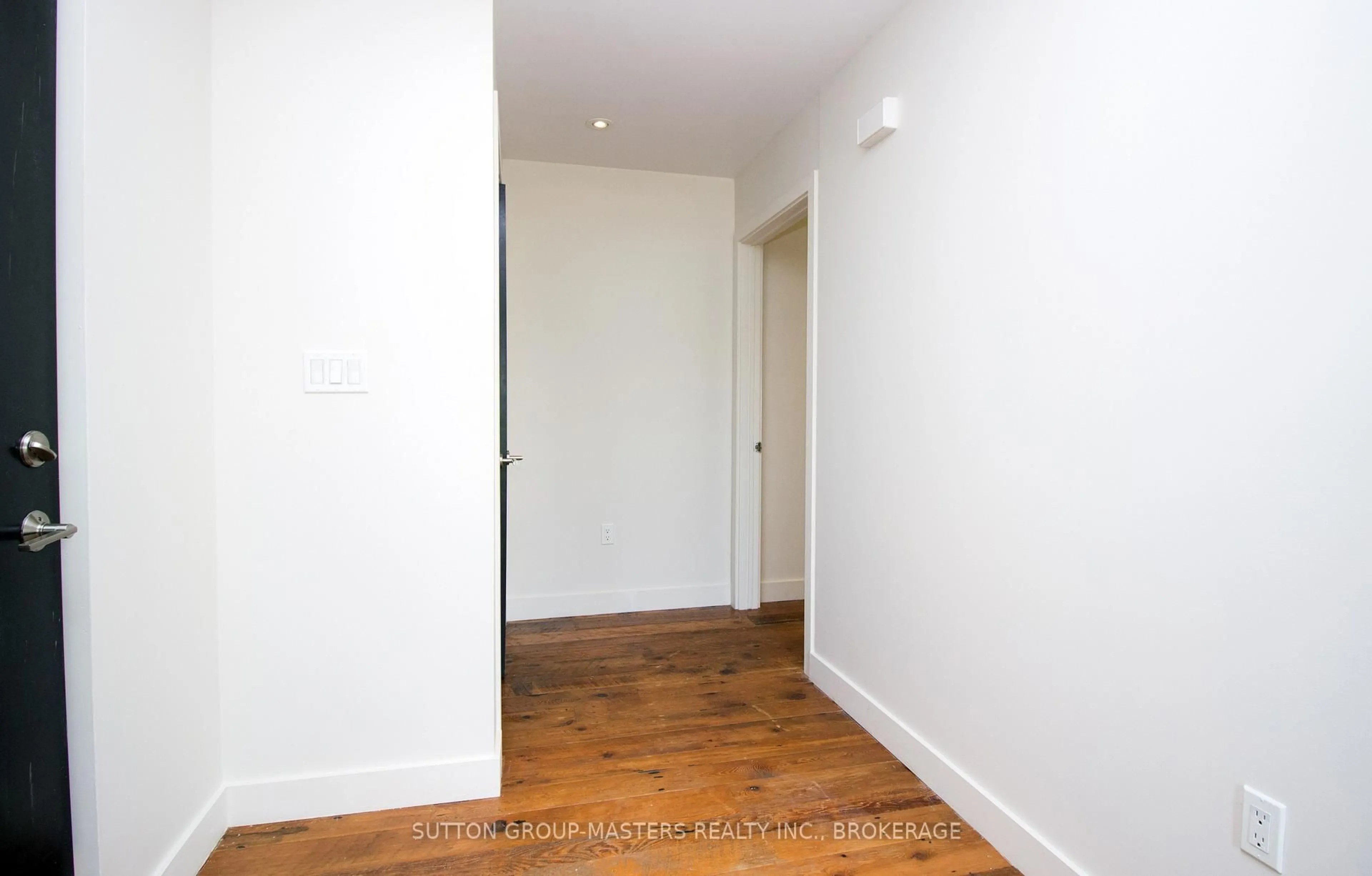 A pic of a room for 2621 County Road 6 Rd, Yarker Ontario K0K 3N0