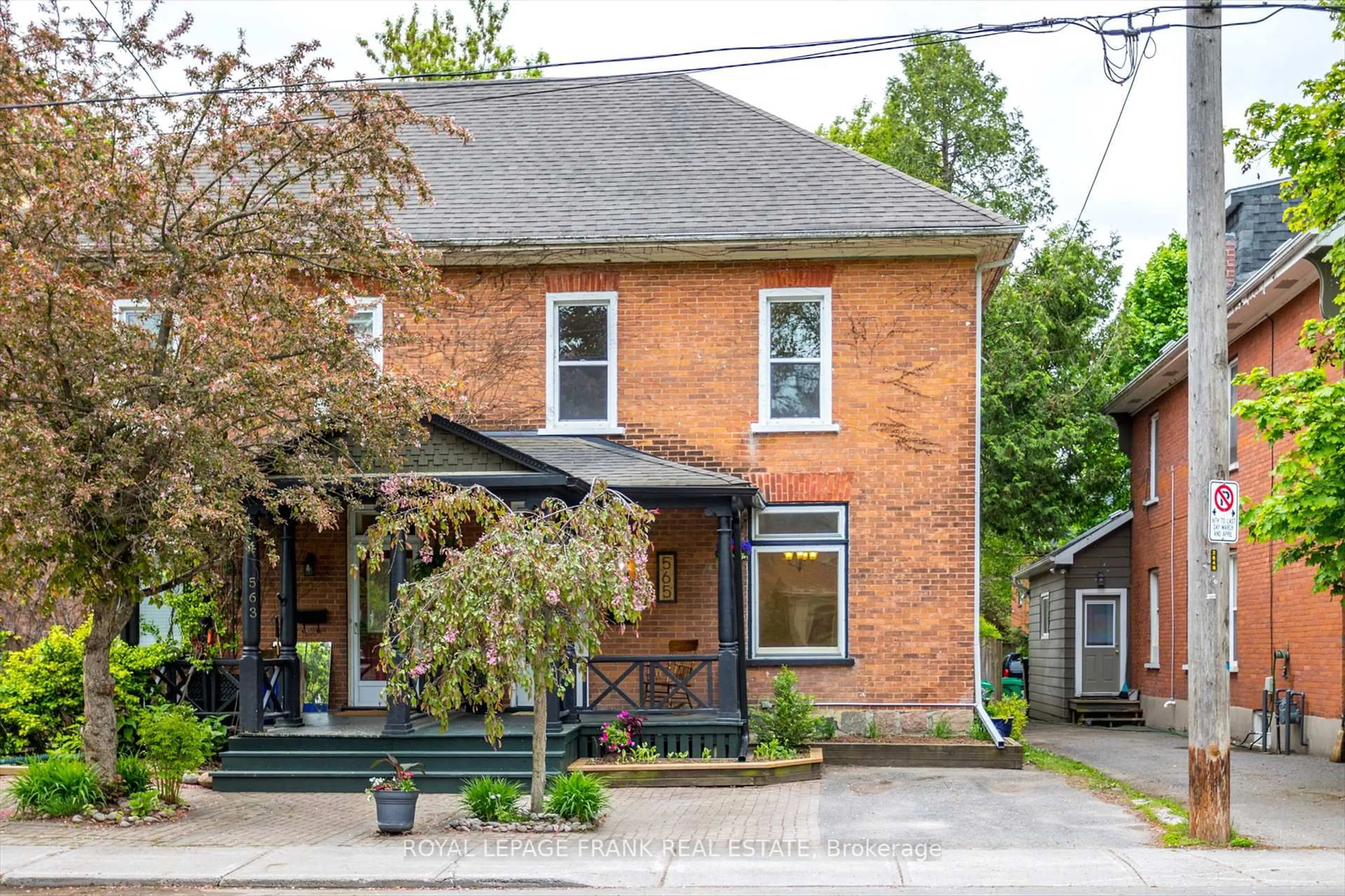Home with brick exterior material, street for 565 Gilmour St, Peterborough Central Ontario K9H 2K3