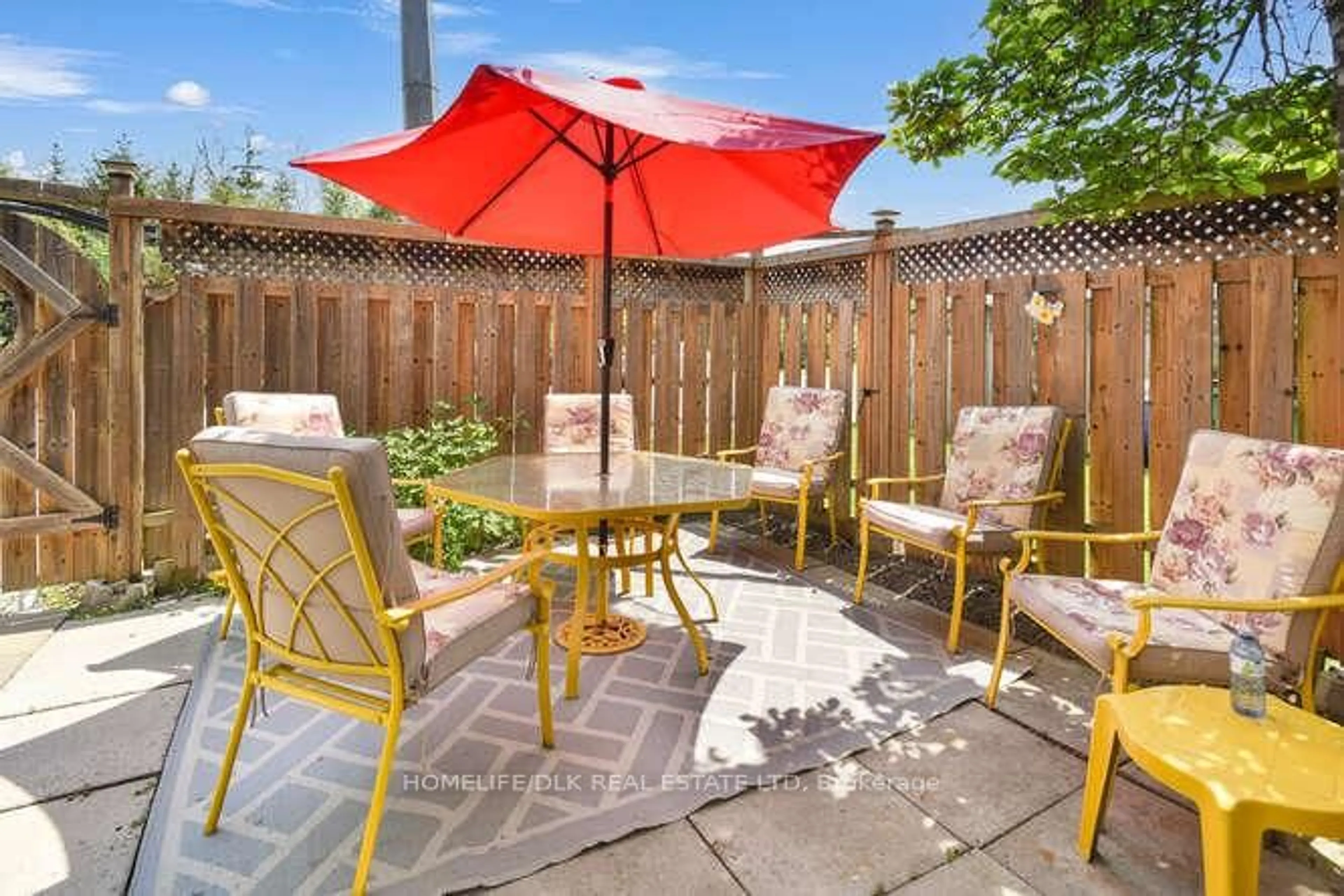 Patio, street for 1263 Millwood Ave #18, Brockville Ontario K6V 6J4