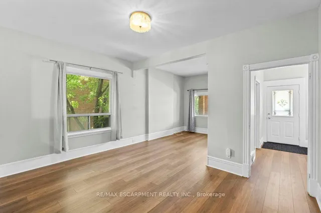 Additional property image - 69 Lorne Ave