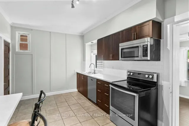 Additional property image - 69 Lorne Ave