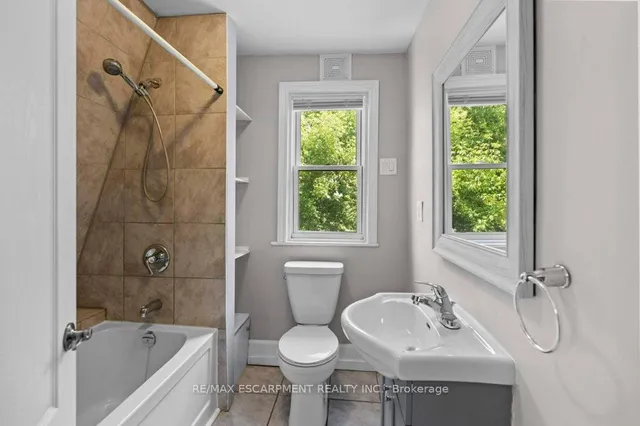 Additional property image - 69 Lorne Ave