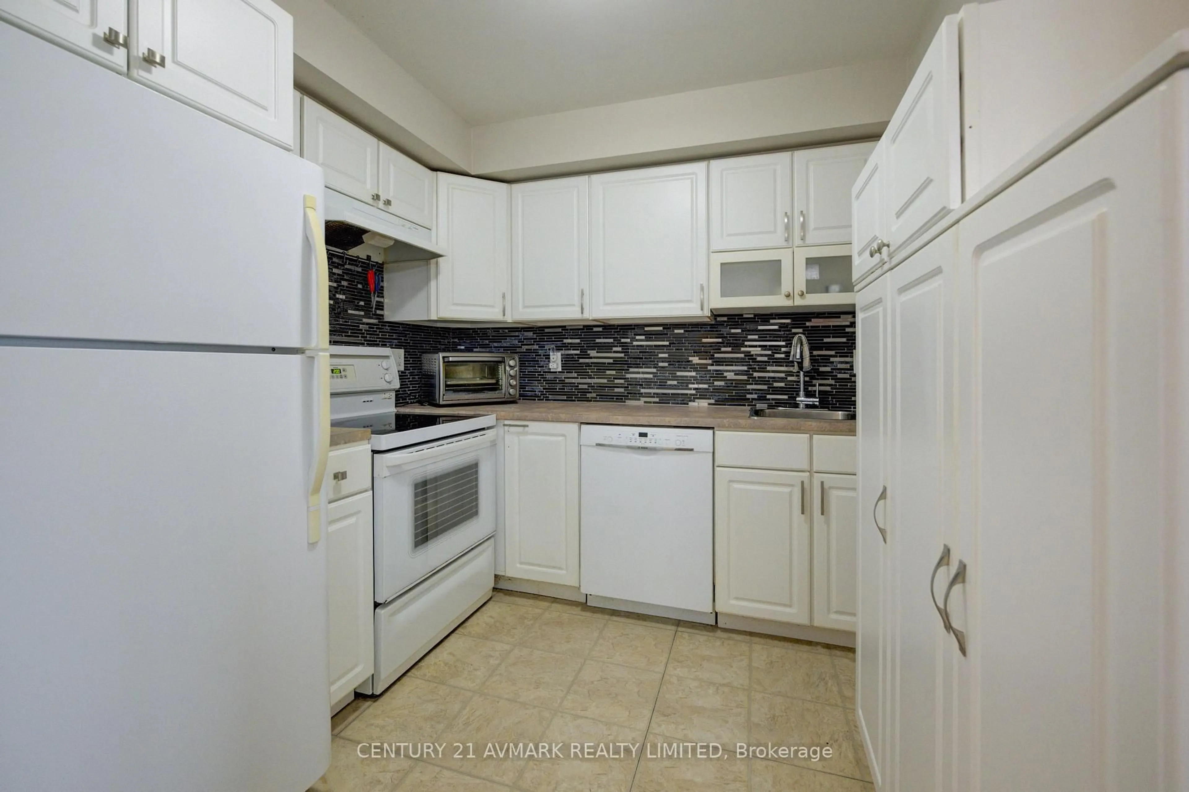 Standard kitchen, ceramic/tile floor for 78 Roehampton Ave #205, St. Catharines Ontario L2M 7W9