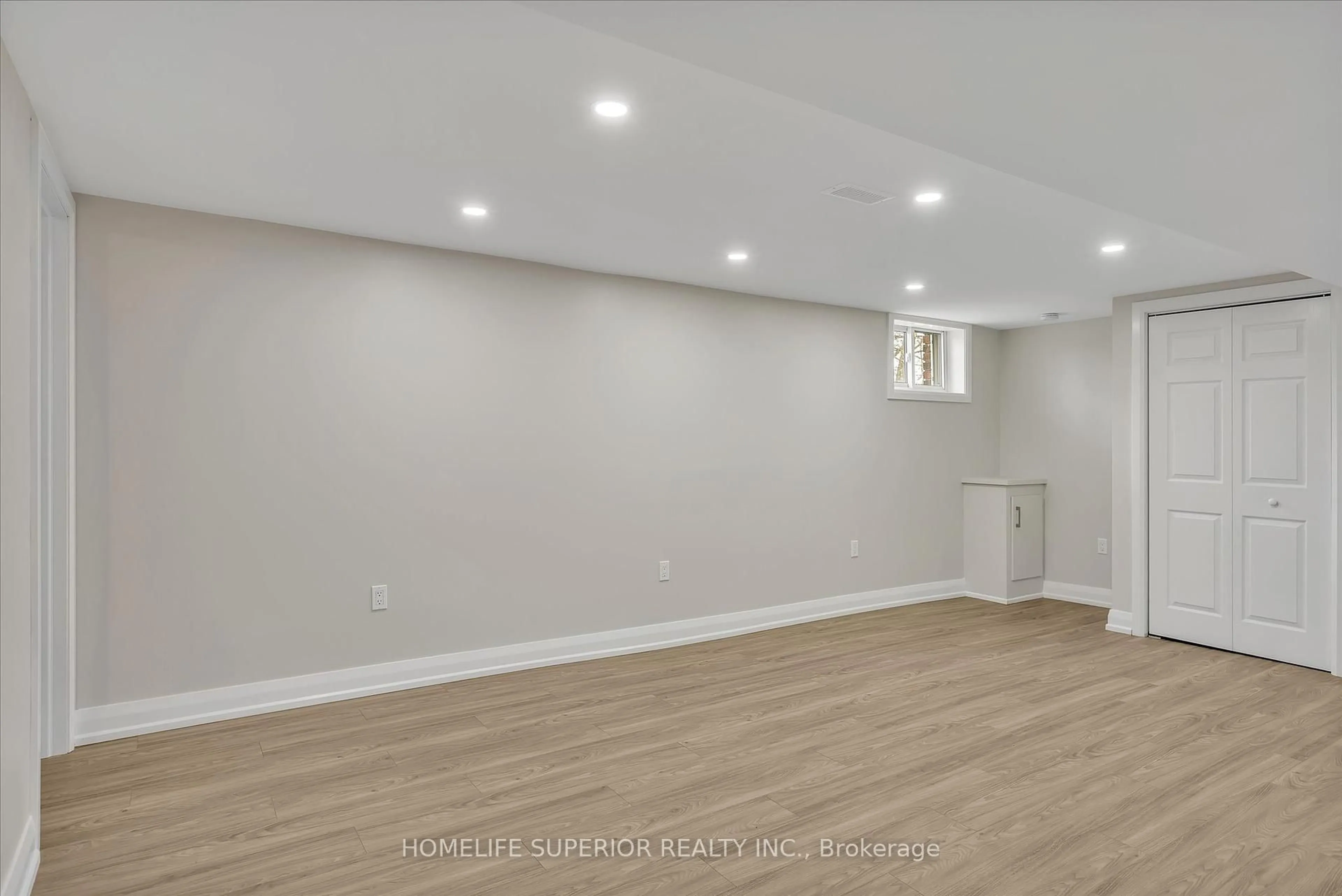A pic of a room for 1243 Albertus Ave, Peterborough Central Ontario K9J 6A3