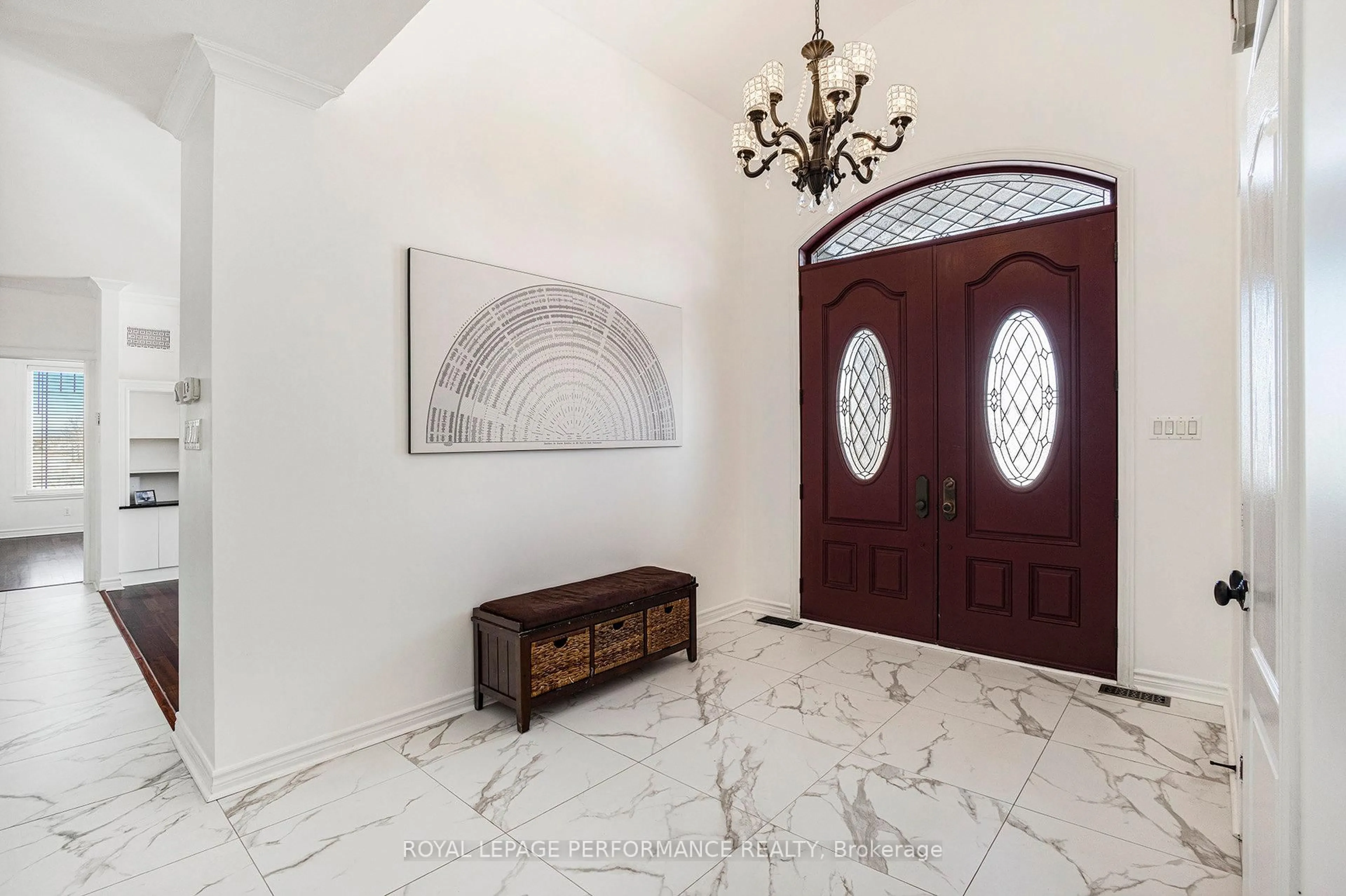 Indoor entryway for 117 Route 25 Rte, Alfred and Plantagenet Ontario K0A 3K0