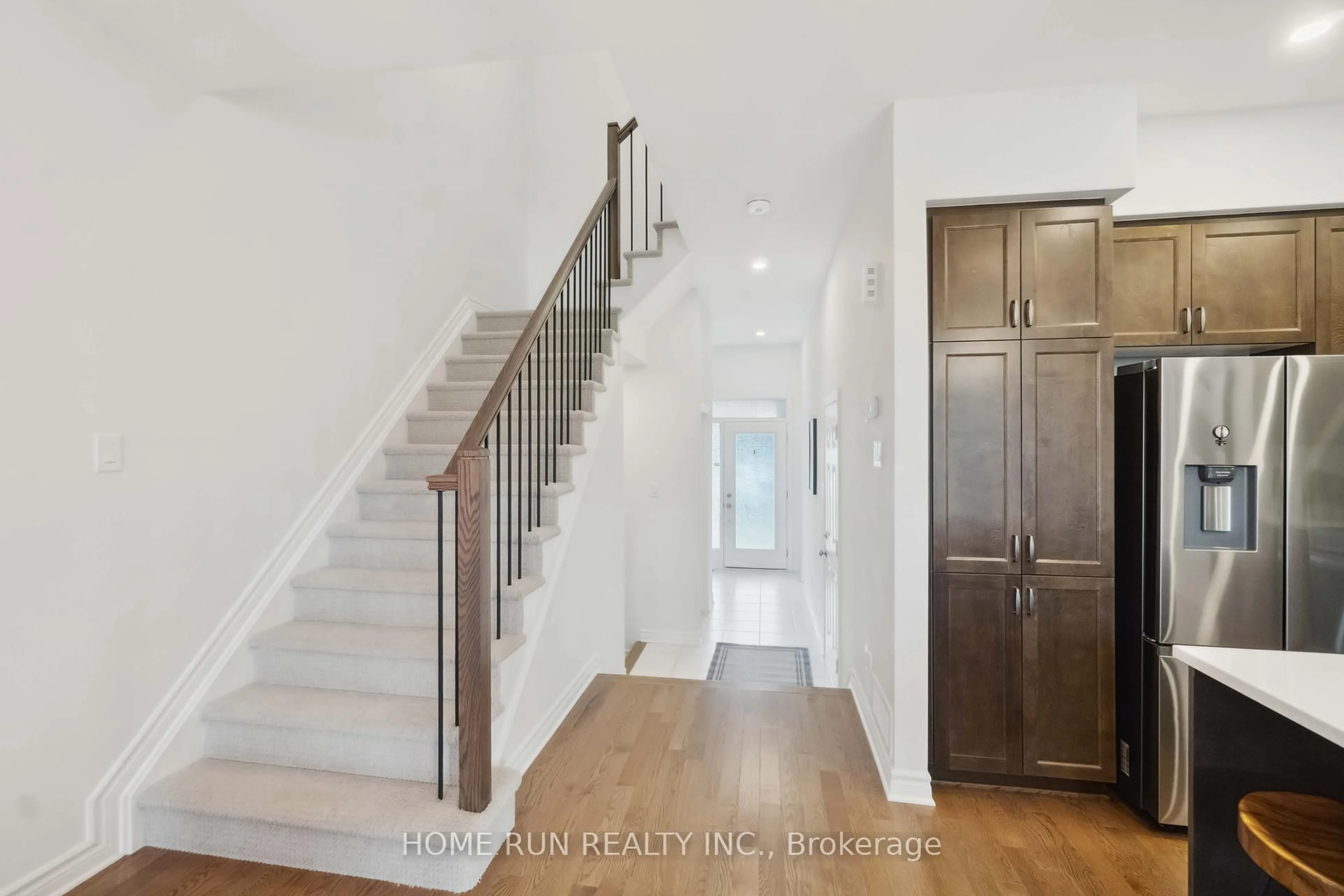 Indoor entryway for 66 Canvasback Rdge, Ottawa Ontario K4M 0P6
