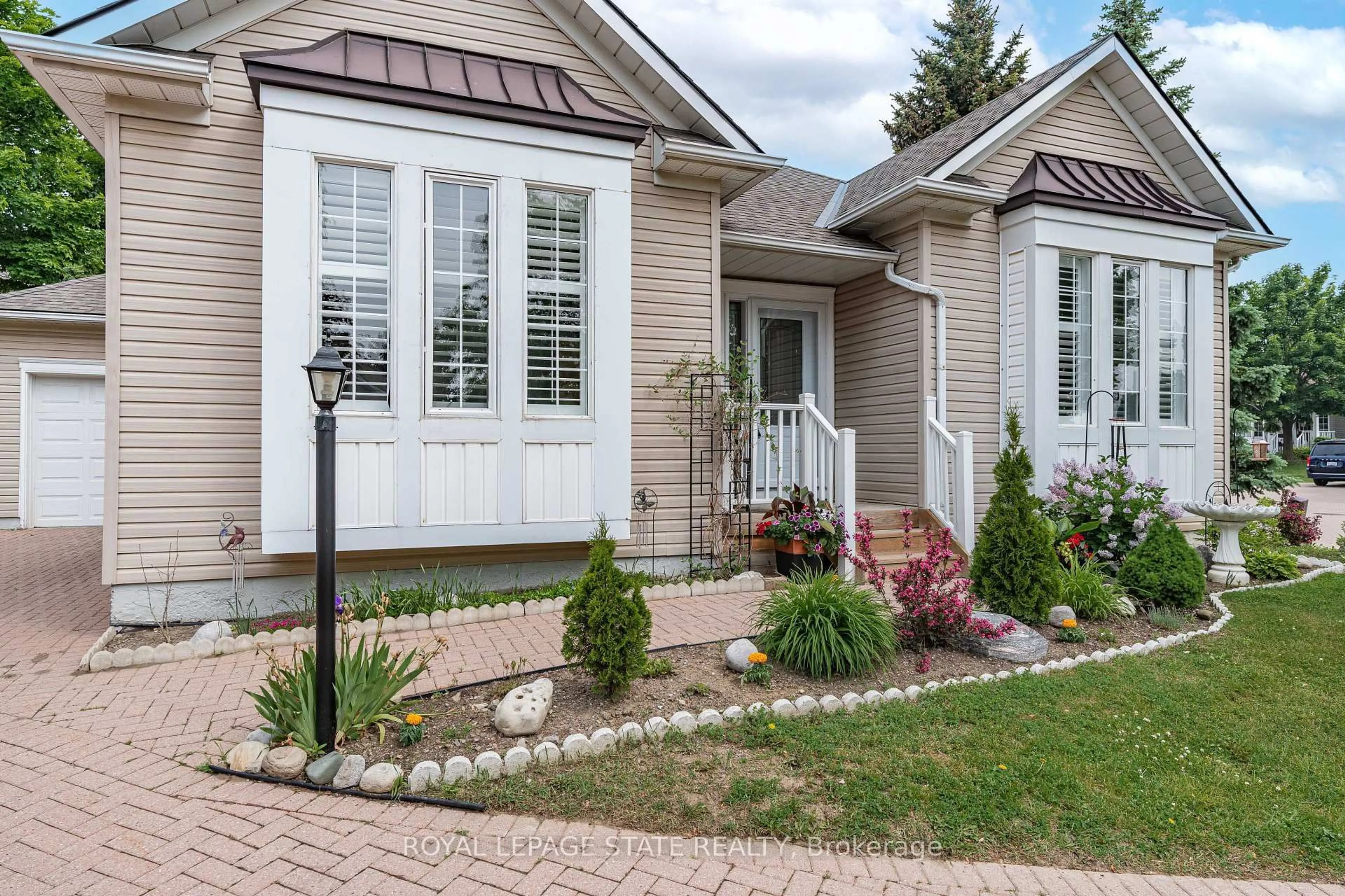 Unknown for 66 Silverbirch Blvd, Hamilton Ontario L0R 1W0