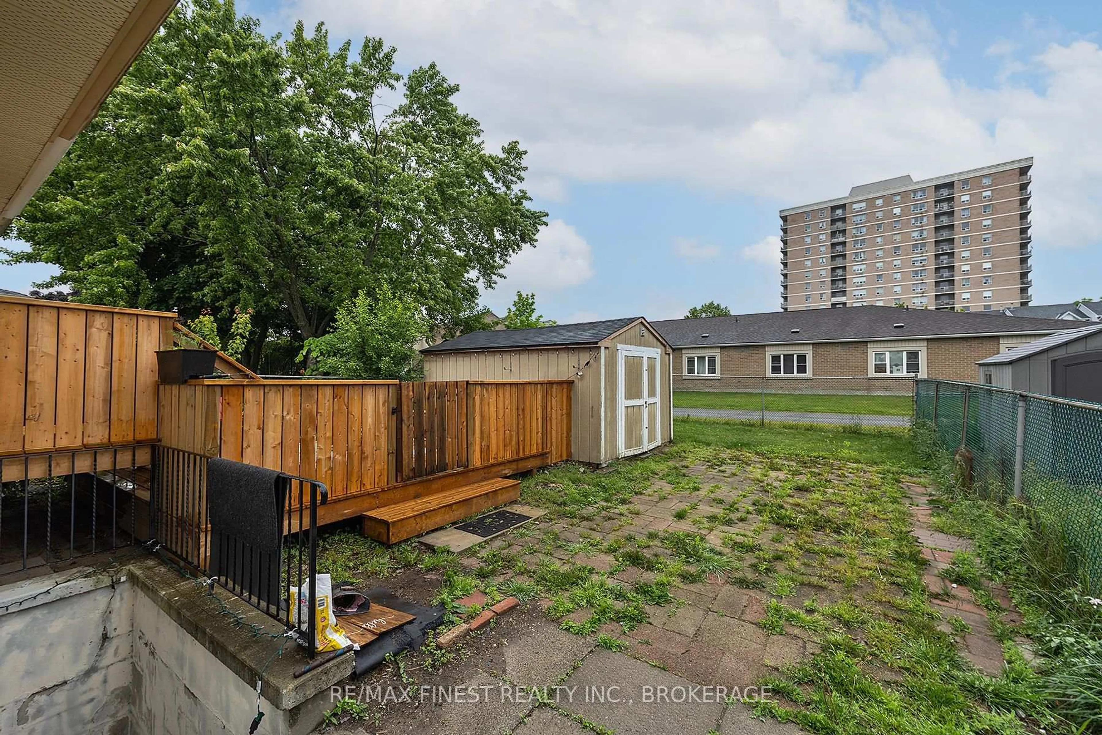 Patio, unknown for 870 Beaconhill Crt, Kingston Ontario K7P 2A8