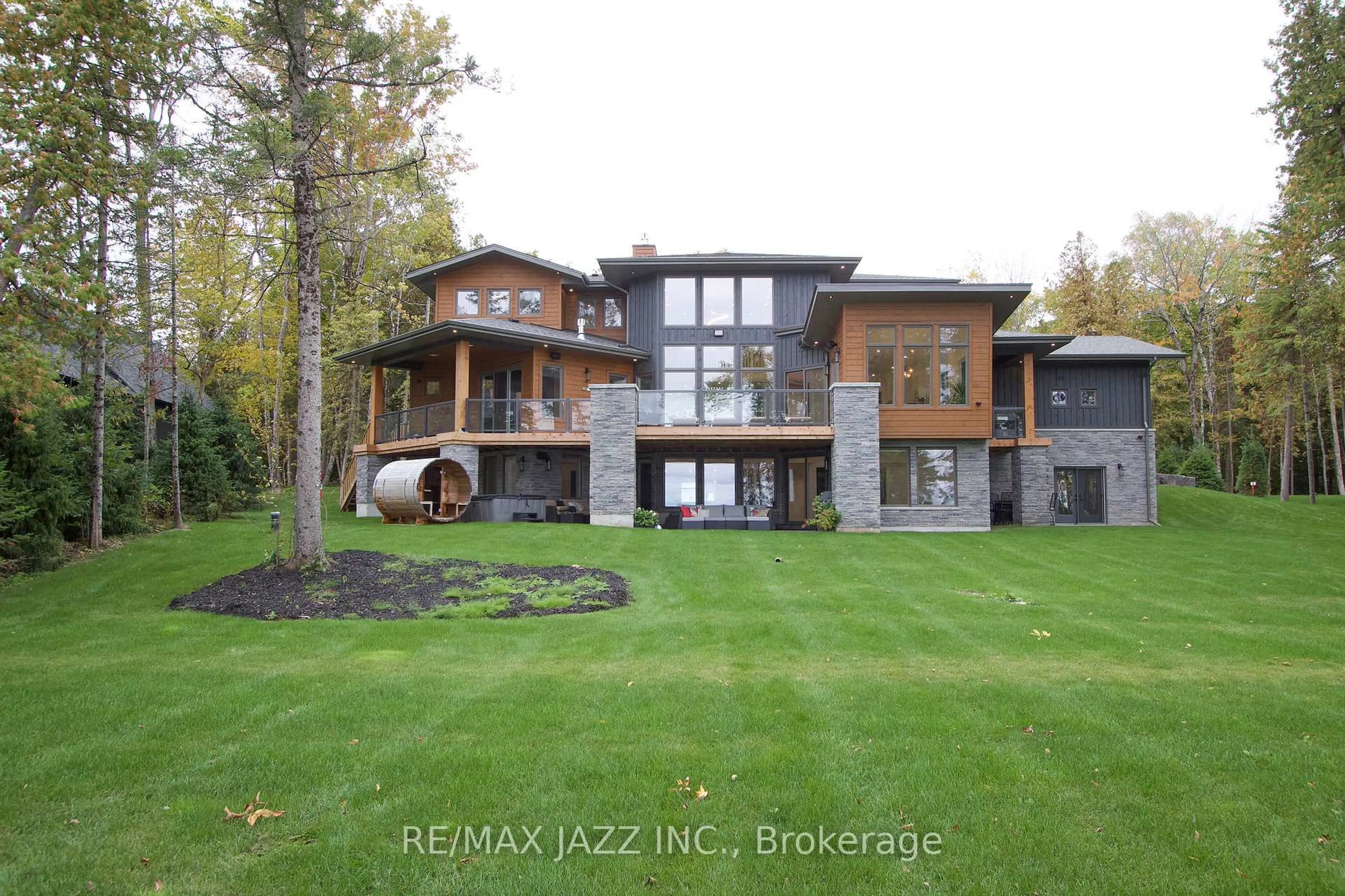 Home with brick exterior material, unknown for 143 Elysian Fields Rd, Kawartha Lakes Ontario K0M 1G0
