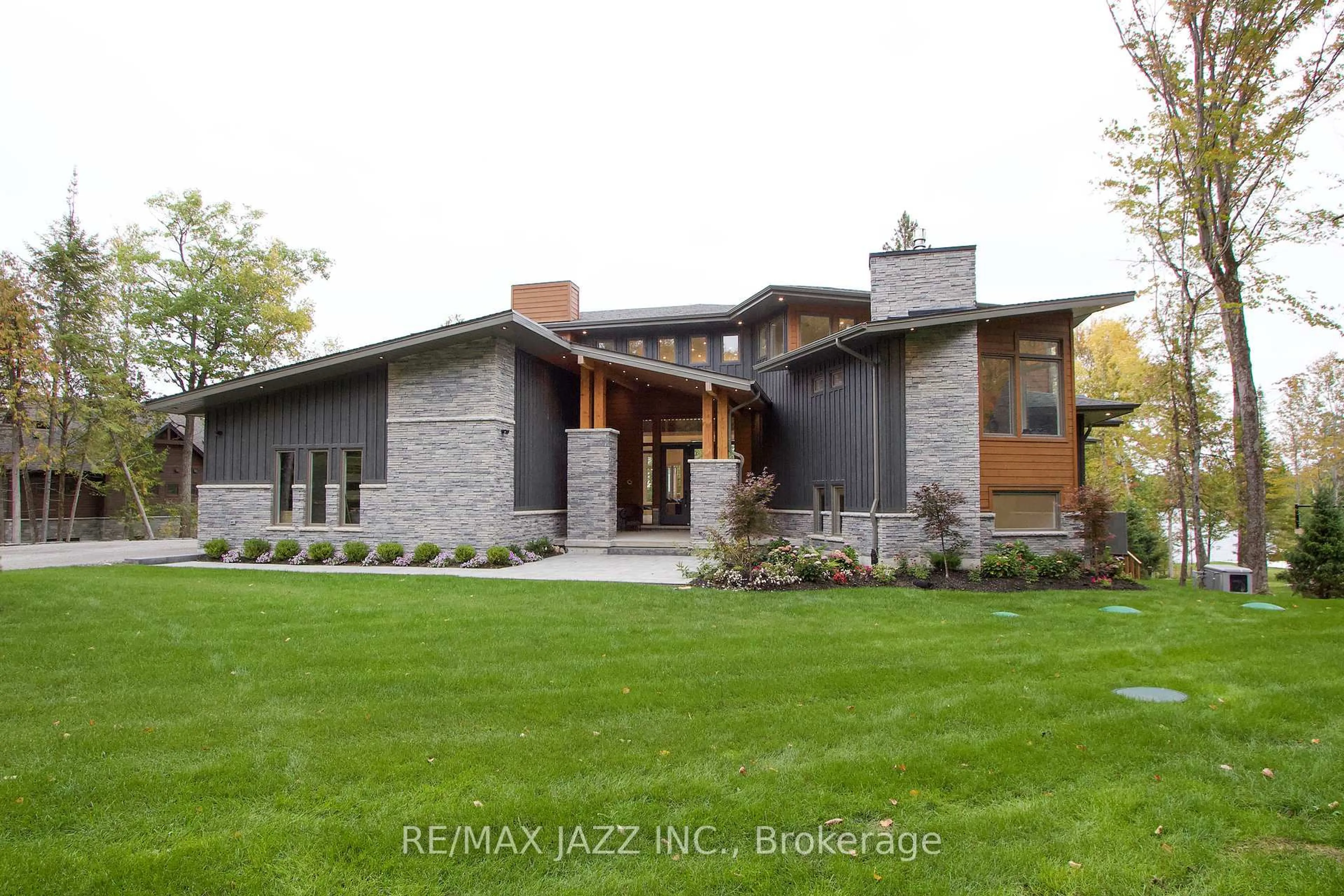 Home with brick exterior material, unknown for 143 Elysian Fields Rd, Kawartha Lakes Ontario K0M 1G0