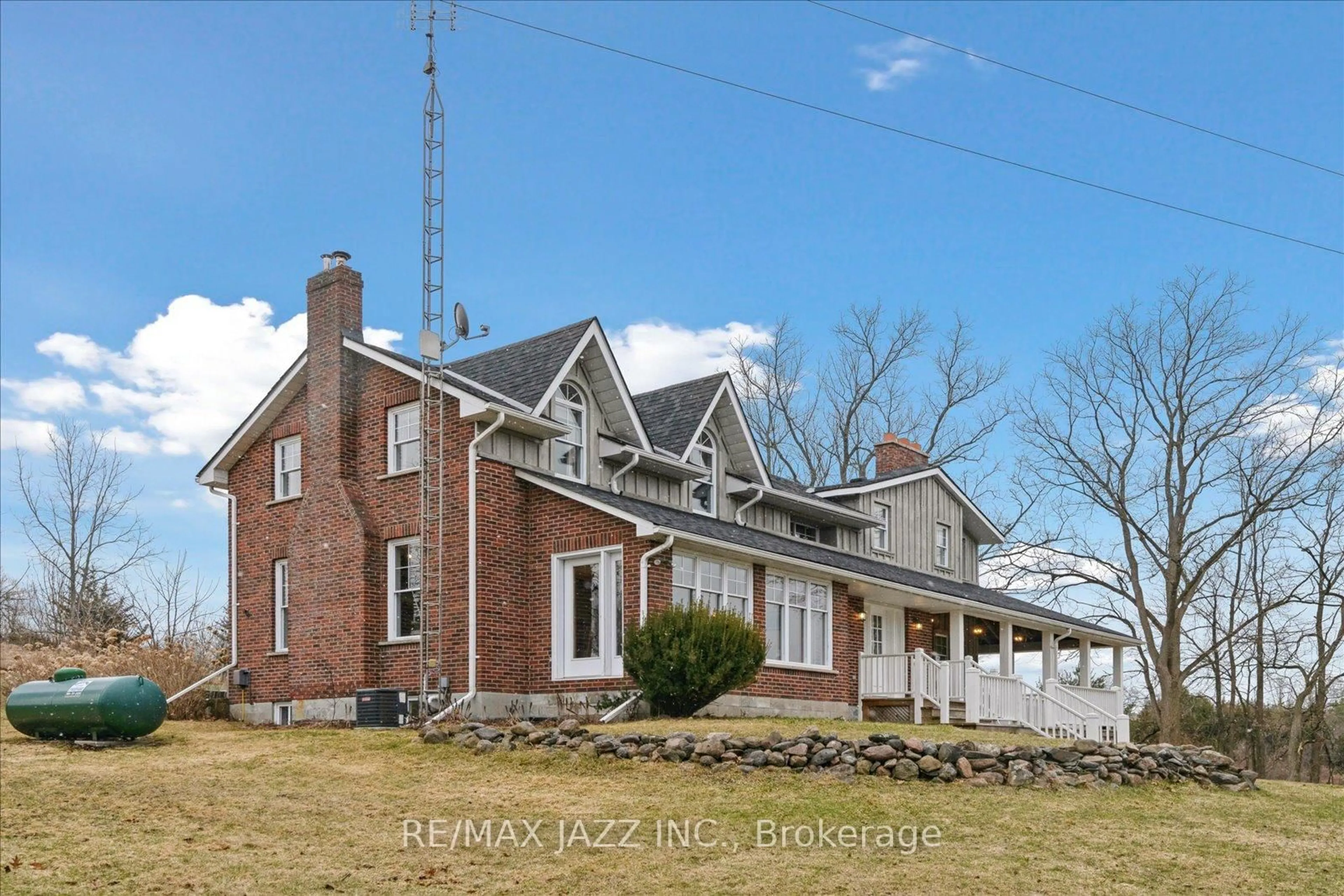 Home with brick exterior material, building for 6793 Mill St, Port Hope Ontario L1A 3V5