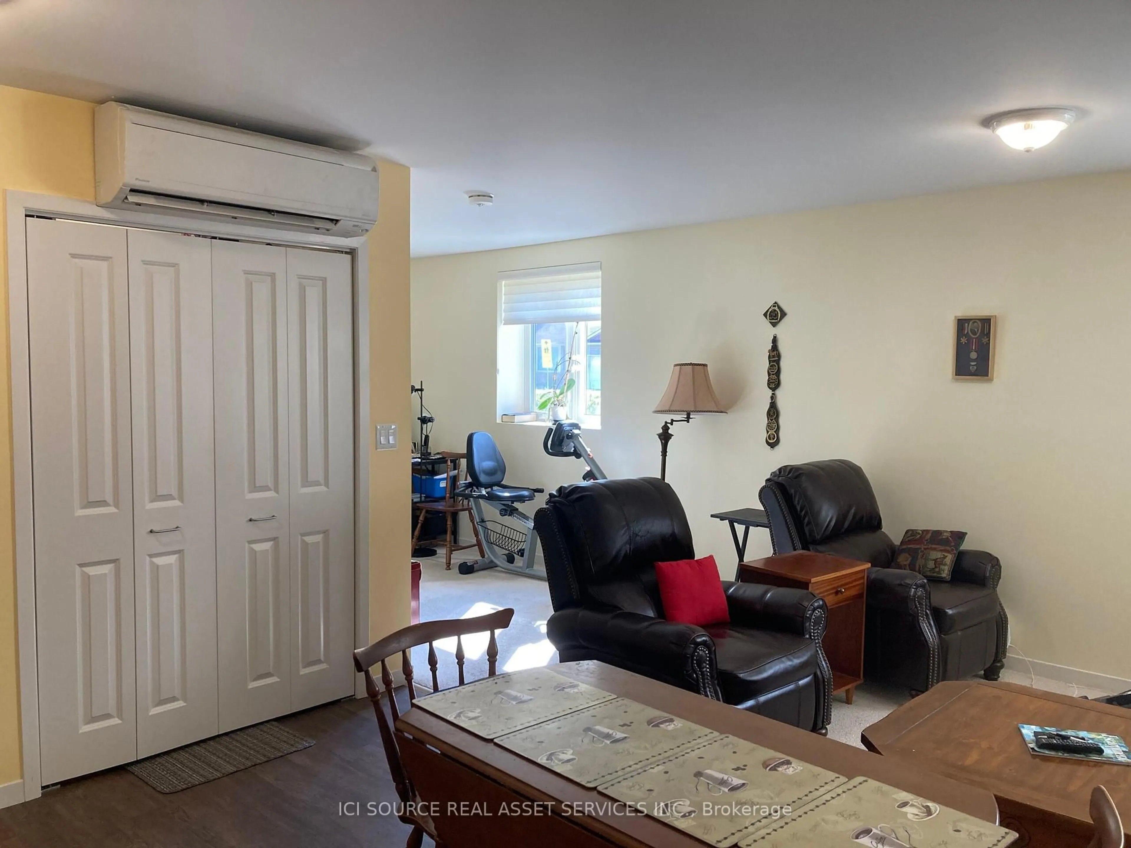 A pic of a room for 850 Alpha St #105, Owen Sound Ontario N4K 5W8