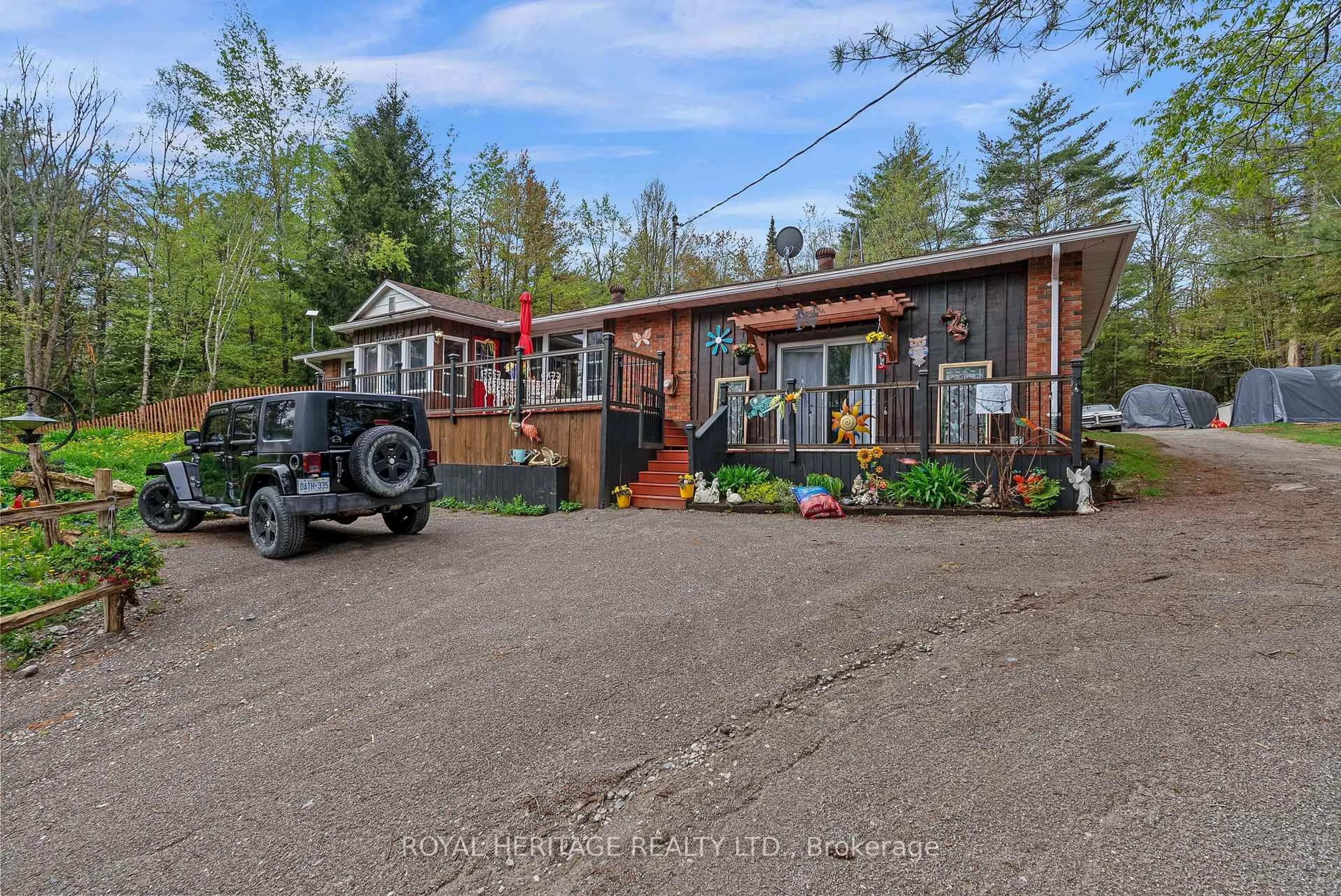 A pic from outside/outdoor area/front of a property/back of a property/a pic from drone, street for 26 Reid St, Trent Lakes Ontario K0M 2A0