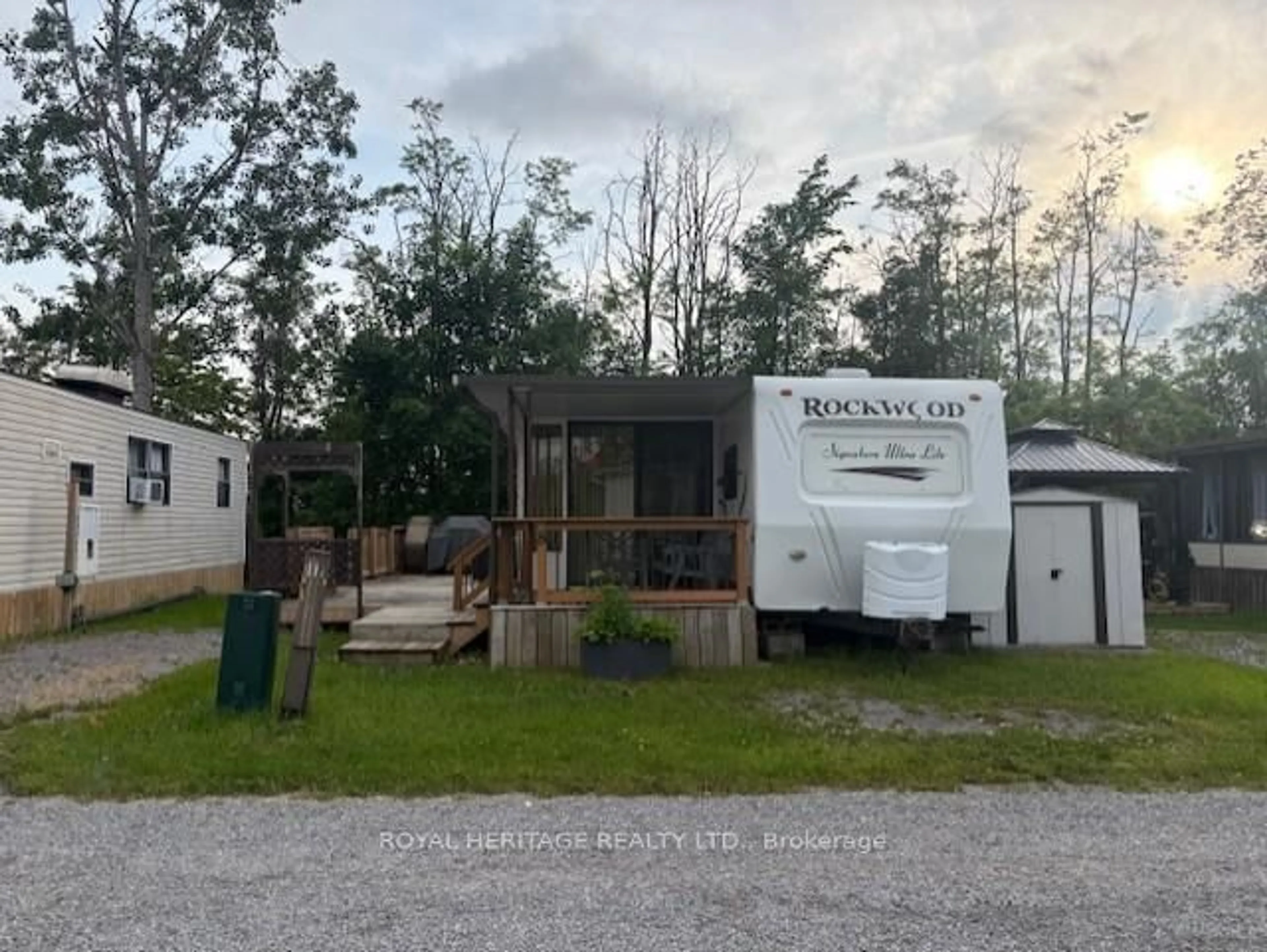 A pic from outside/outdoor area/front of a property/back of a property/a pic from drone, unknown for 920 Skyline Rd #14th Street , Lot 8, Selwyn Ontario K0L 1H0
