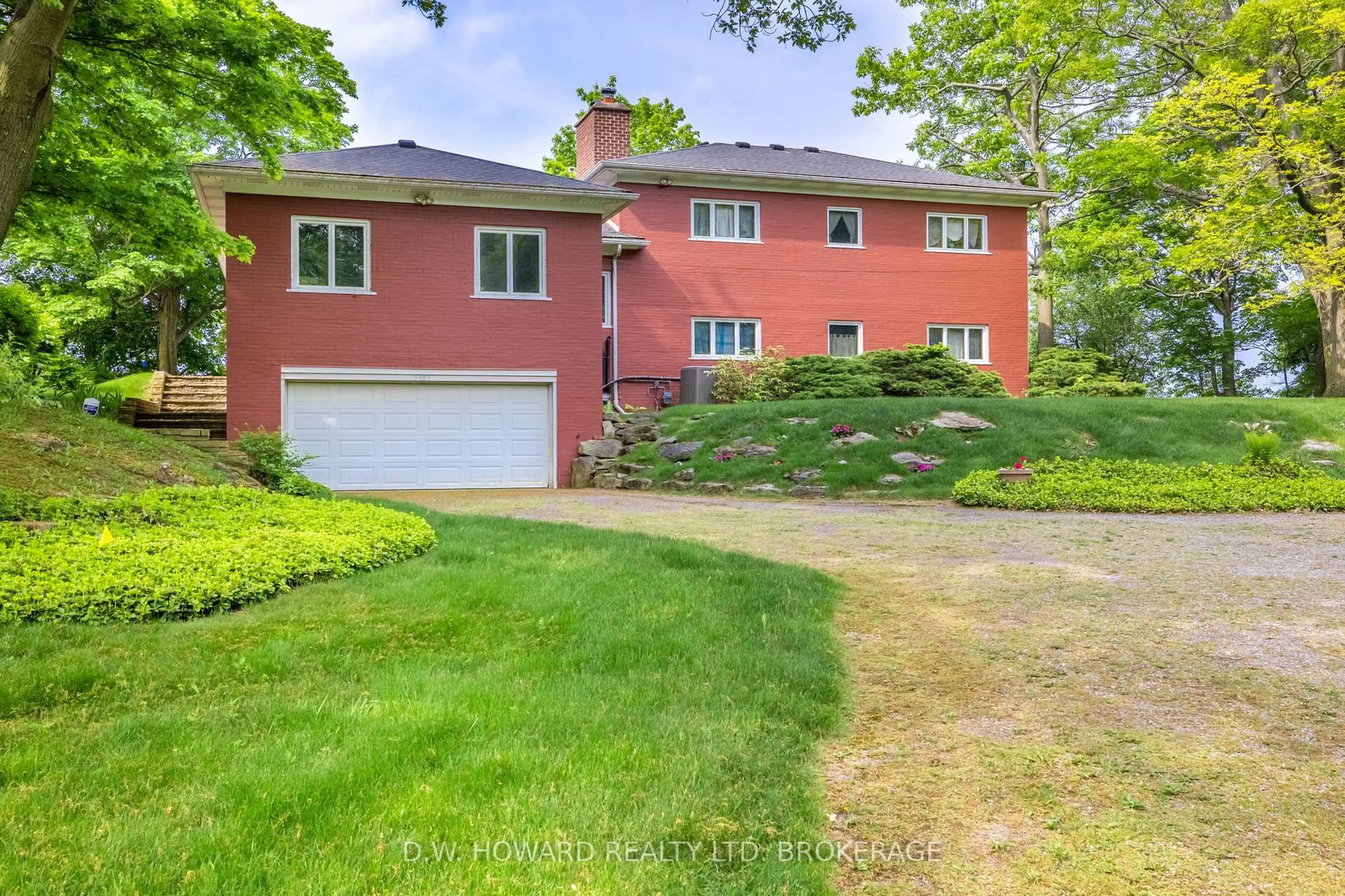 A pic from outside/outdoor area/front of a property/back of a property/a pic from drone, street for 5685 Firelane 27 Lane, Port Colborne Ontario L0S 1R0