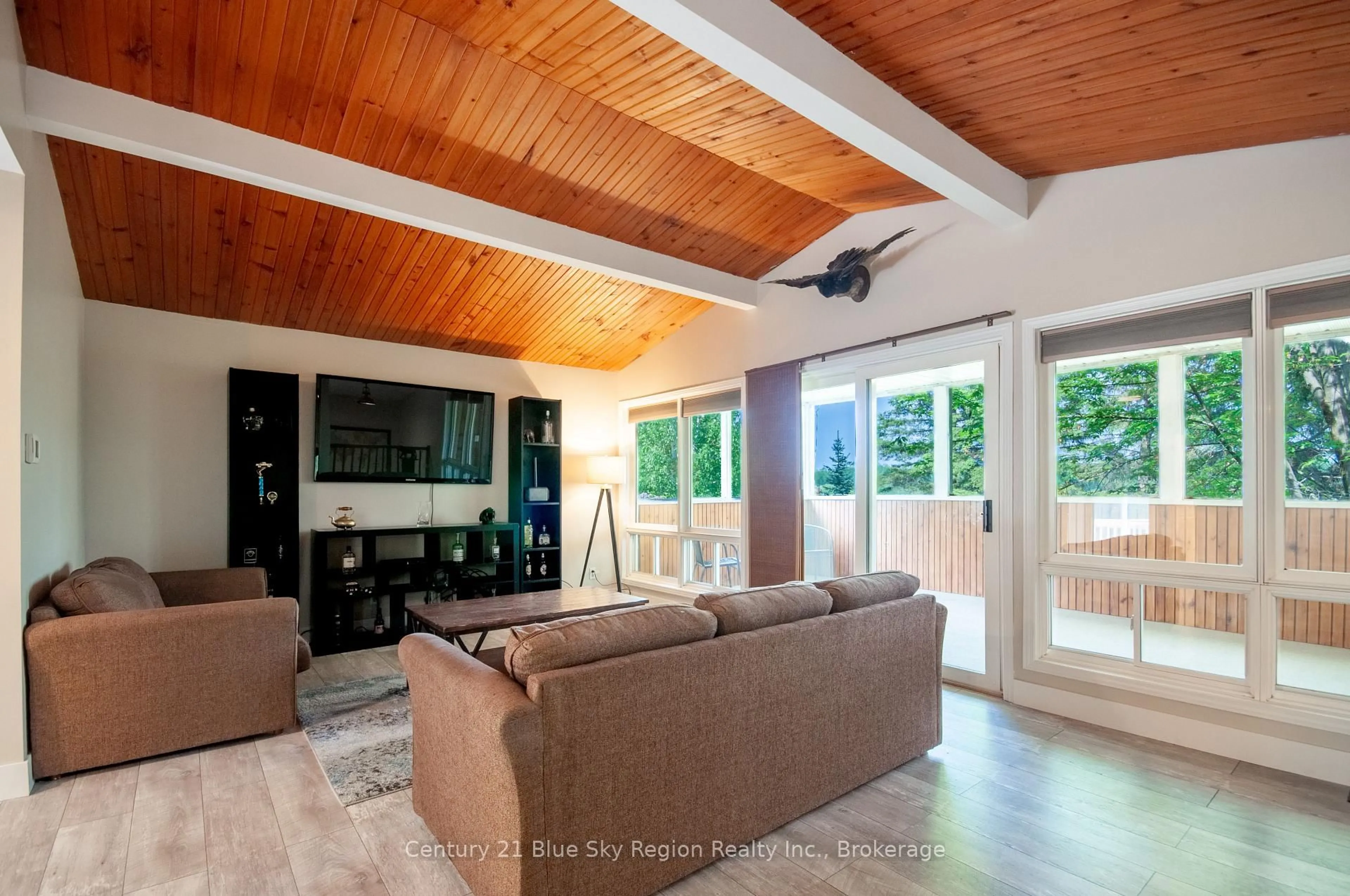 Living room with furniture, unknown for 425 Tillicum Bay Rd, Callander Ontario P0H 1H0