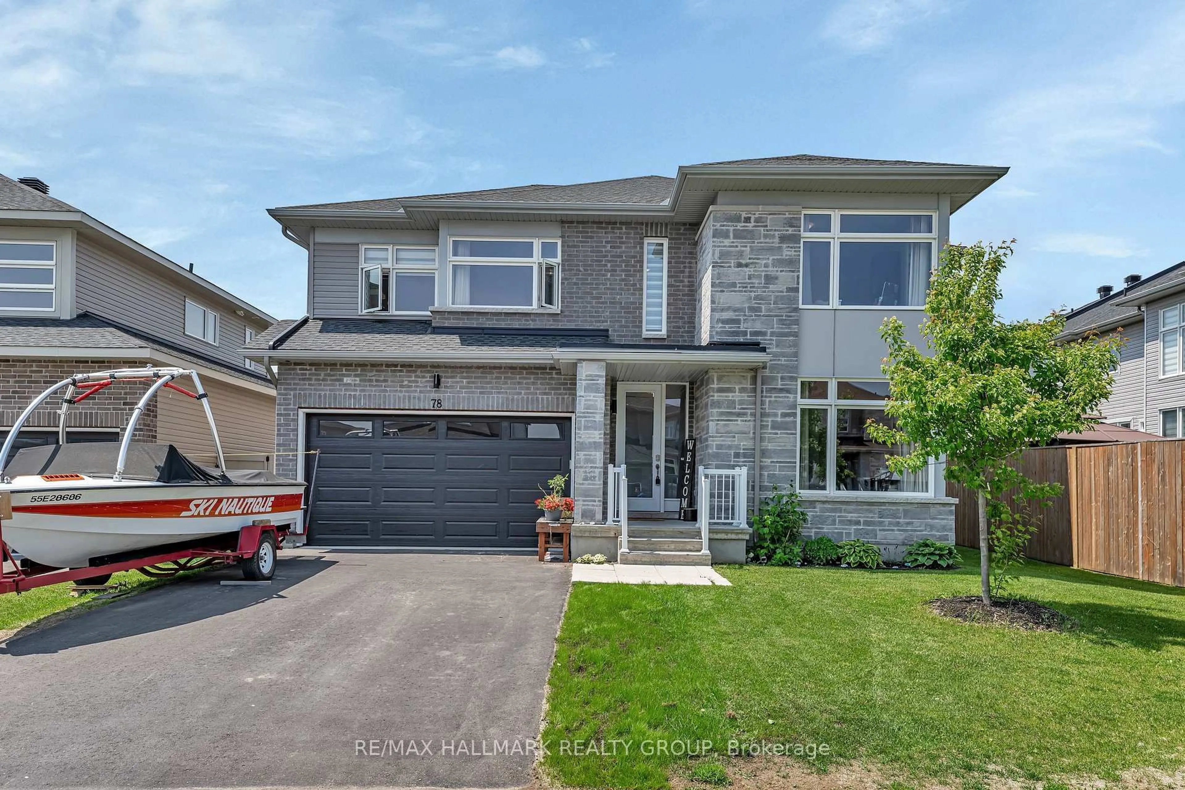 Home with brick exterior material, street for 78 Dunlop Rd, Carleton Place Ontario K7C 0R8