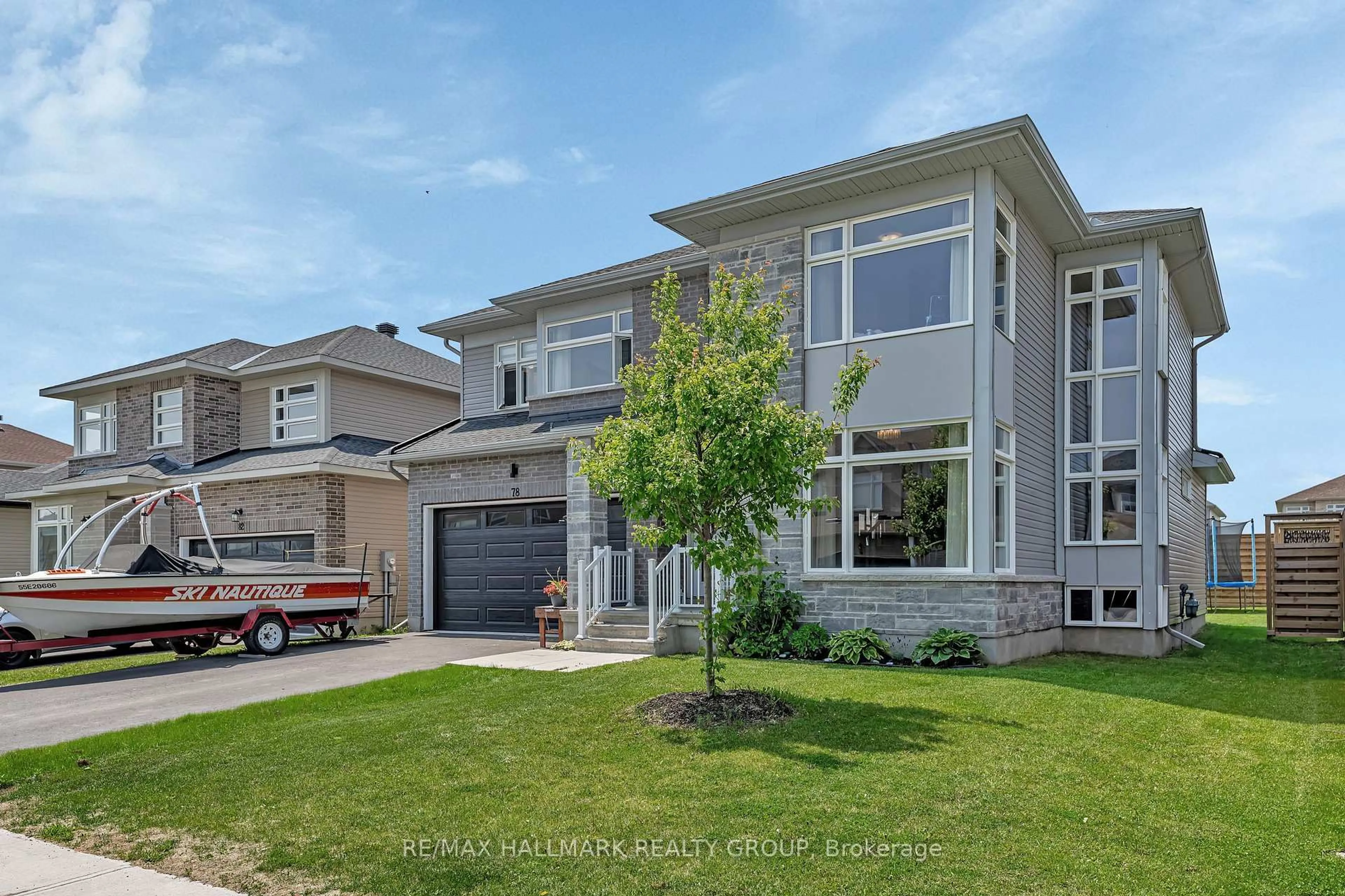 Home with brick exterior material, street for 78 Dunlop Rd, Carleton Place Ontario K7C 0R8