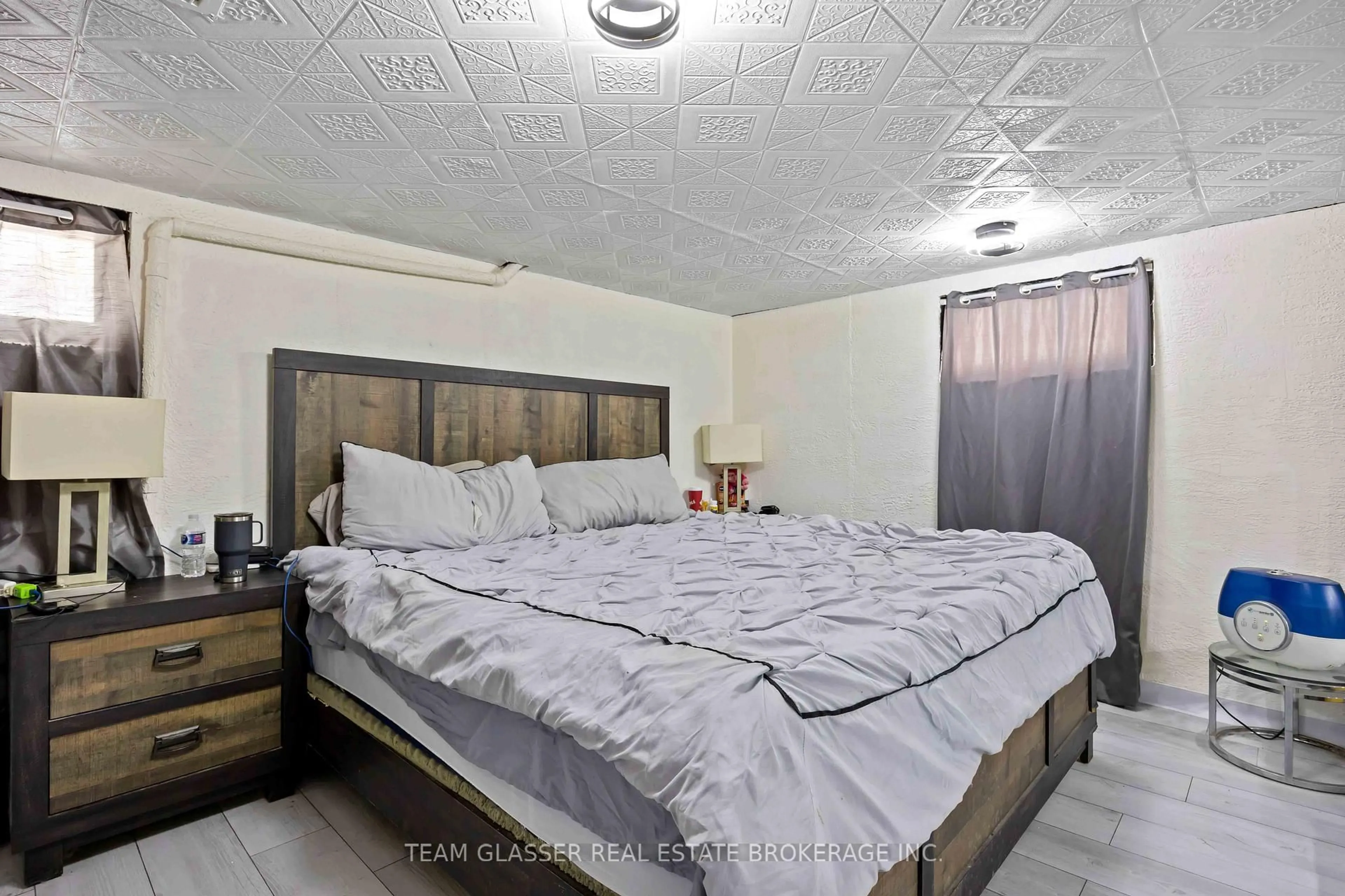 Bedroom with bed, unknown for 3240 NAUVOO Rd, Brooke-Alvinston Ontario N0N 1A0
