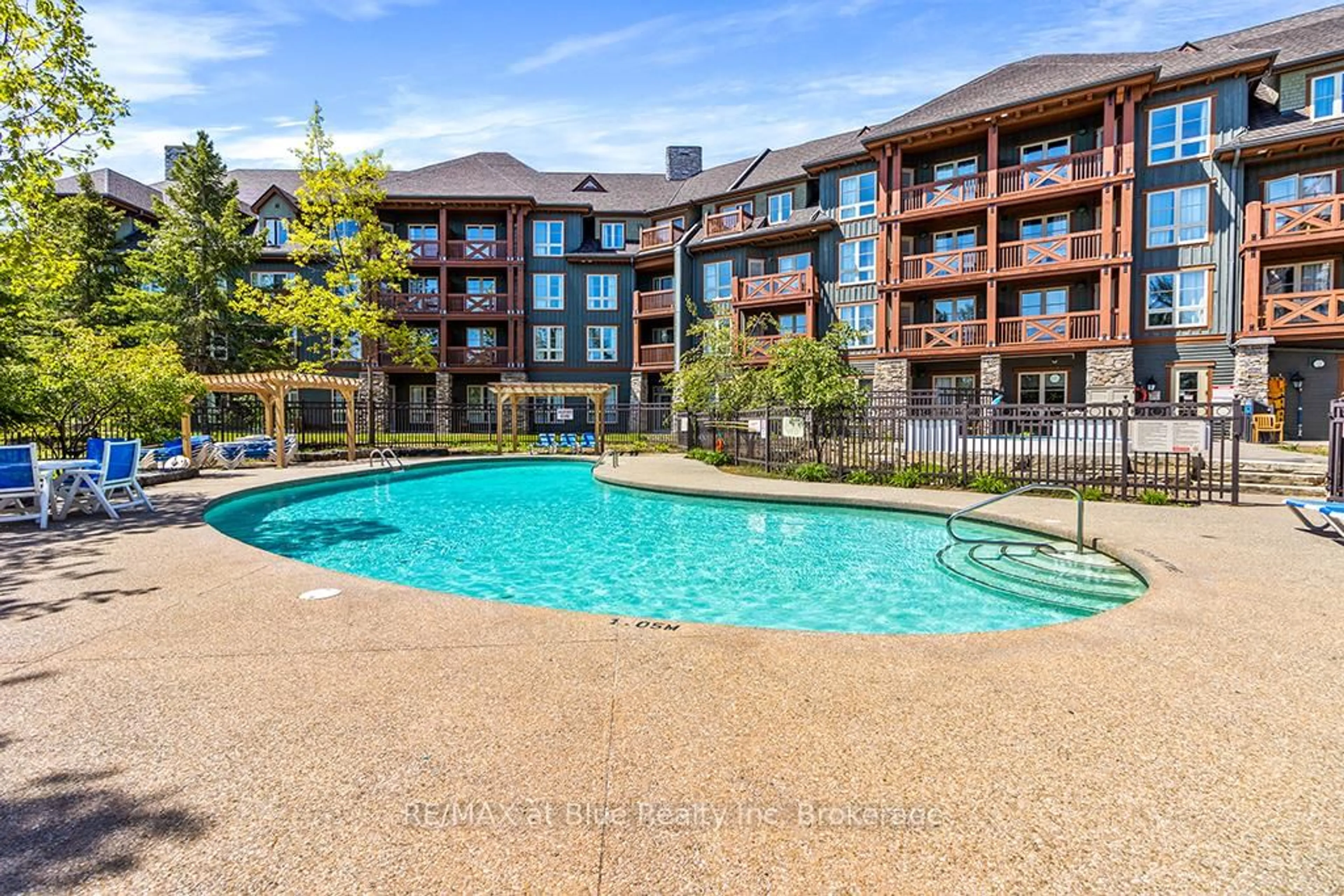 Pool for 152 Jozo Weider Blvd #316, Blue Mountains Ontario L9Y 0V2