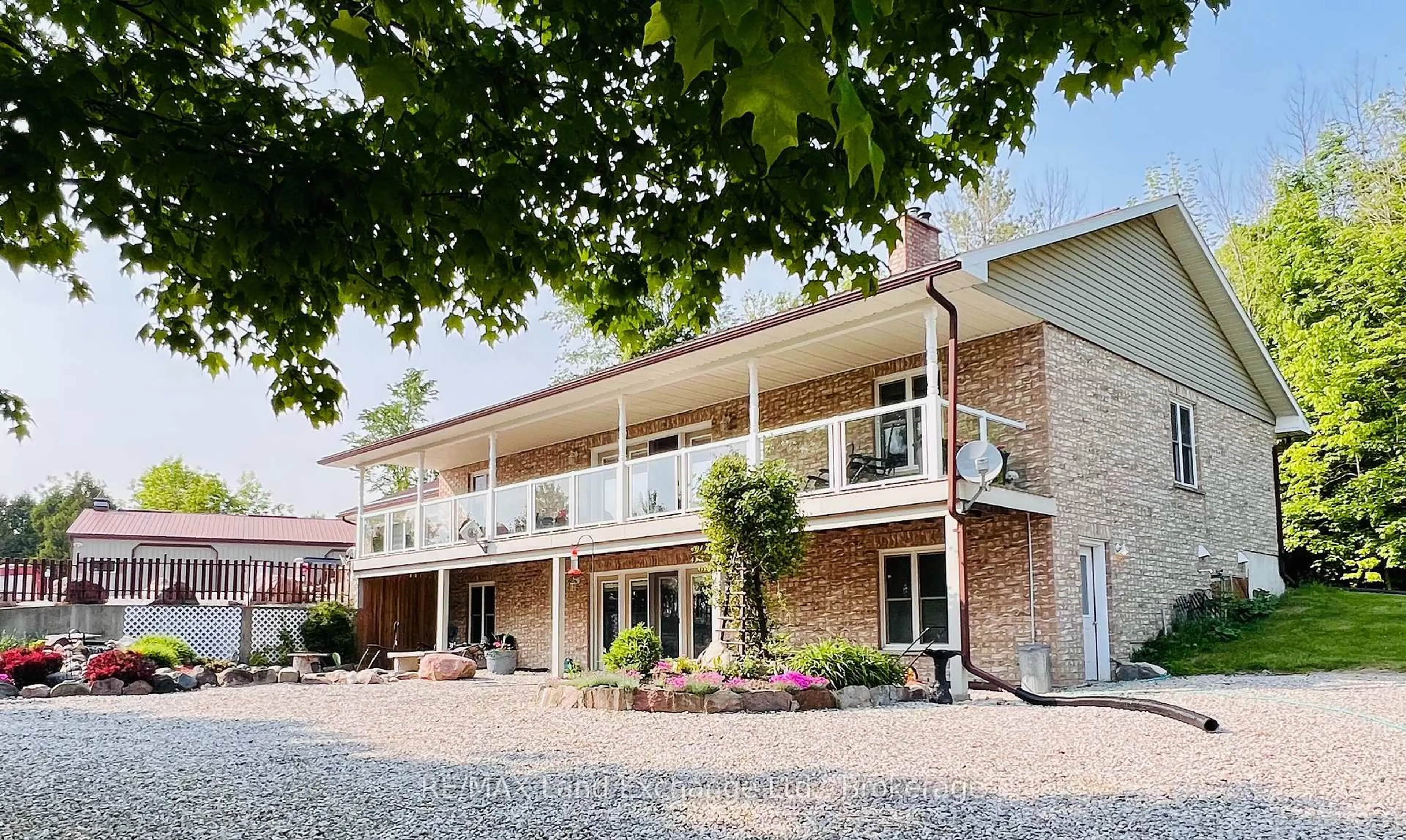 Patio, unknown for 390 Paradise Lake St, Huron-Kinloss Ontario N0G 2H0