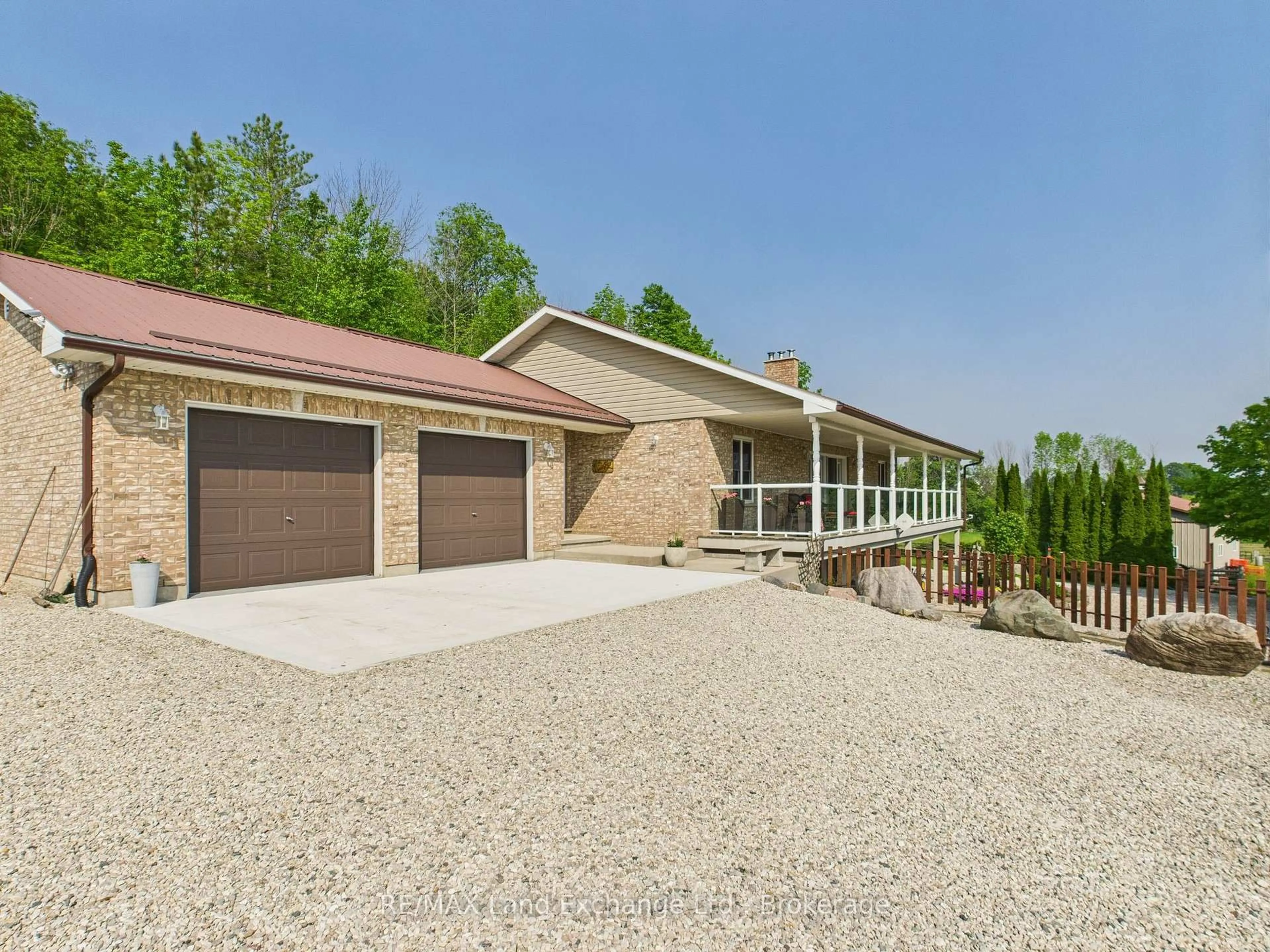 Home with brick exterior material, unknown for 390 Paradise Lake St, Huron-Kinloss Ontario N0G 2H0