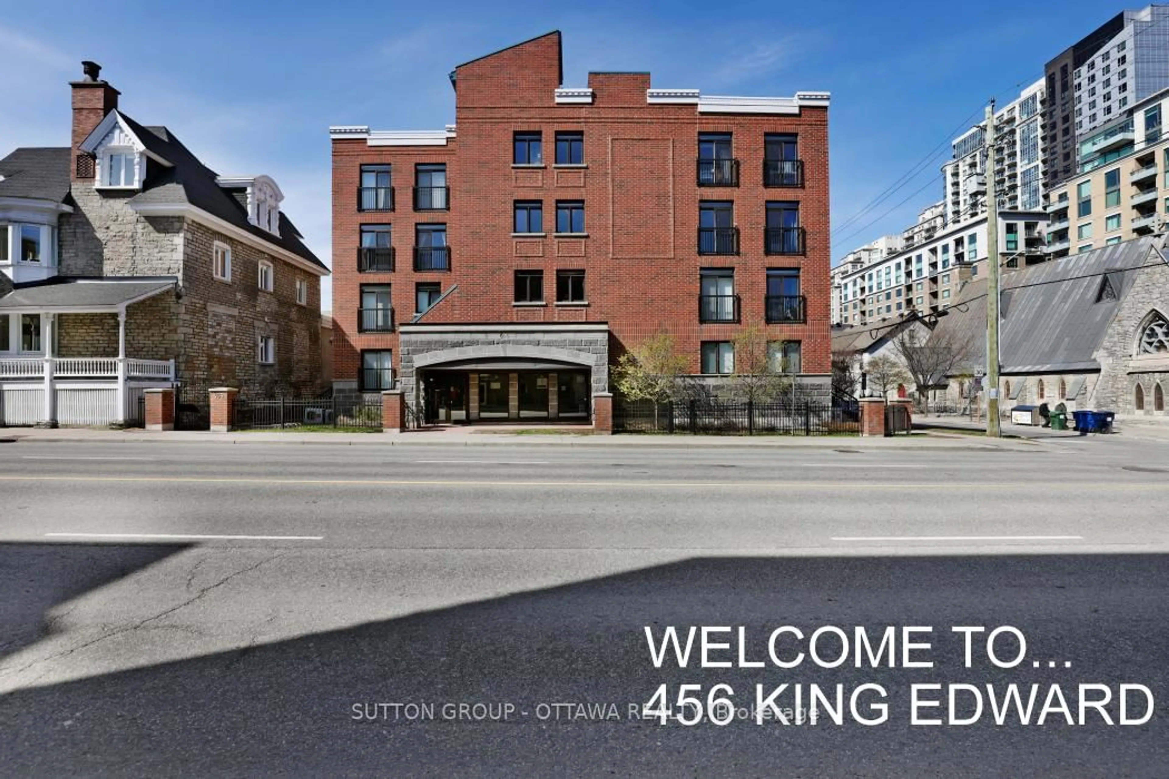 Indoor foyer for 456 King Edward Ave #506, Ottawa Ontario K1N 0B4