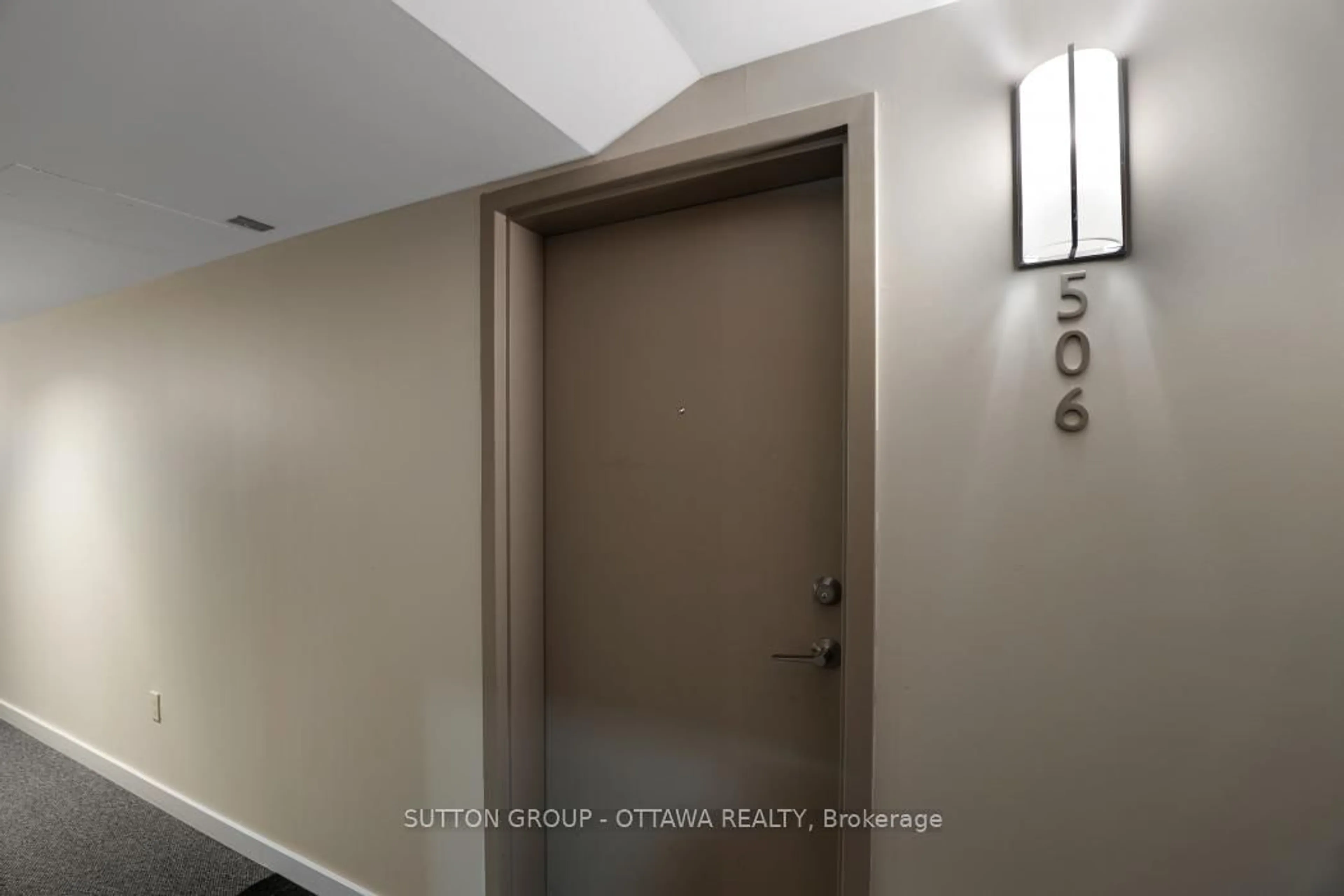 Unknown for 456 King Edward Ave #506, Ottawa Ontario K1N 0B4