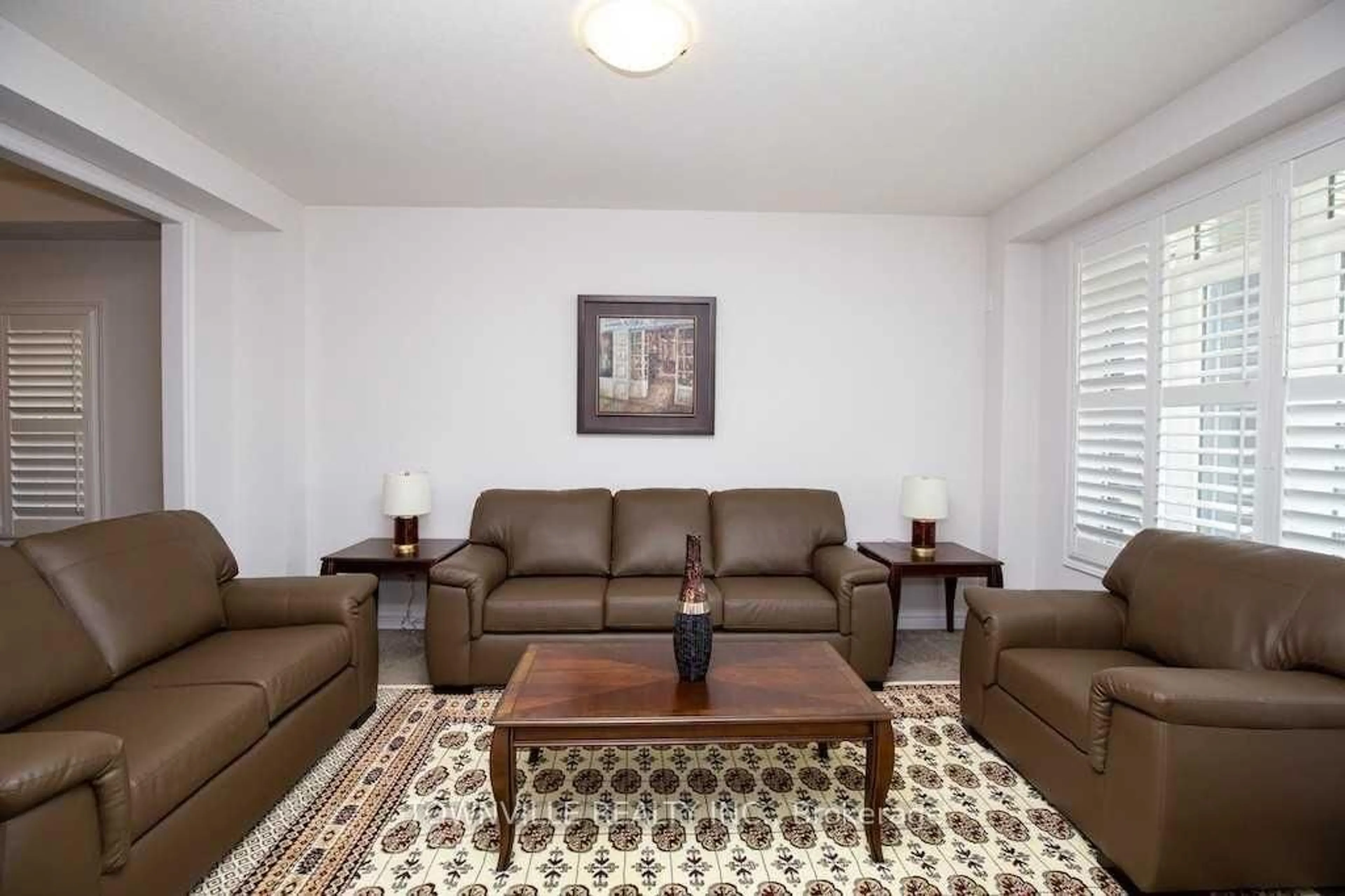 Living room with furniture, unknown for 38 Mcgovern Lane, Brant Ontario N3L 0K3