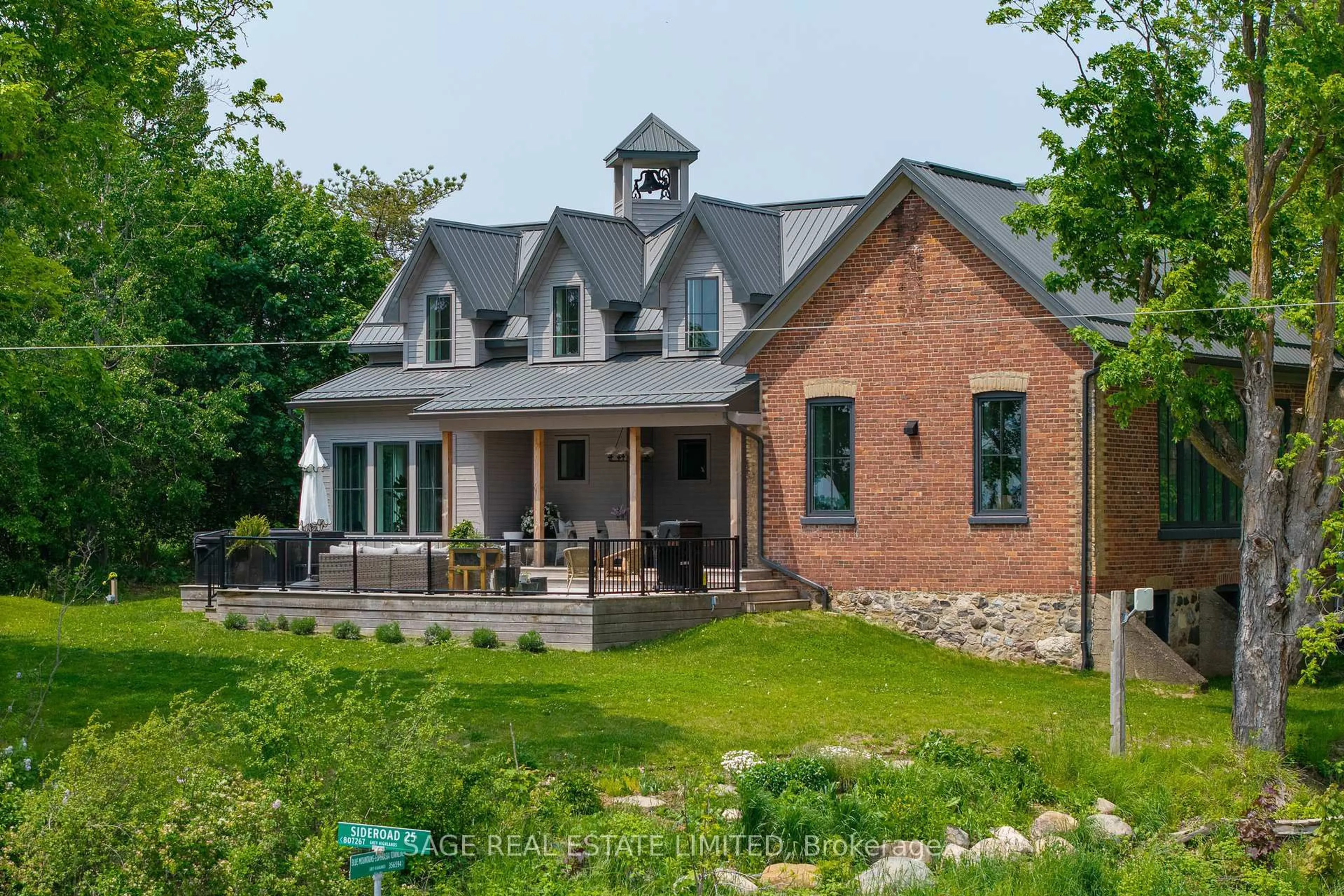 Home with brick exterior material, unknown for 356598 The Blue Mountains- Euphrasia, Grey Highlands Ontario N0H 1J0