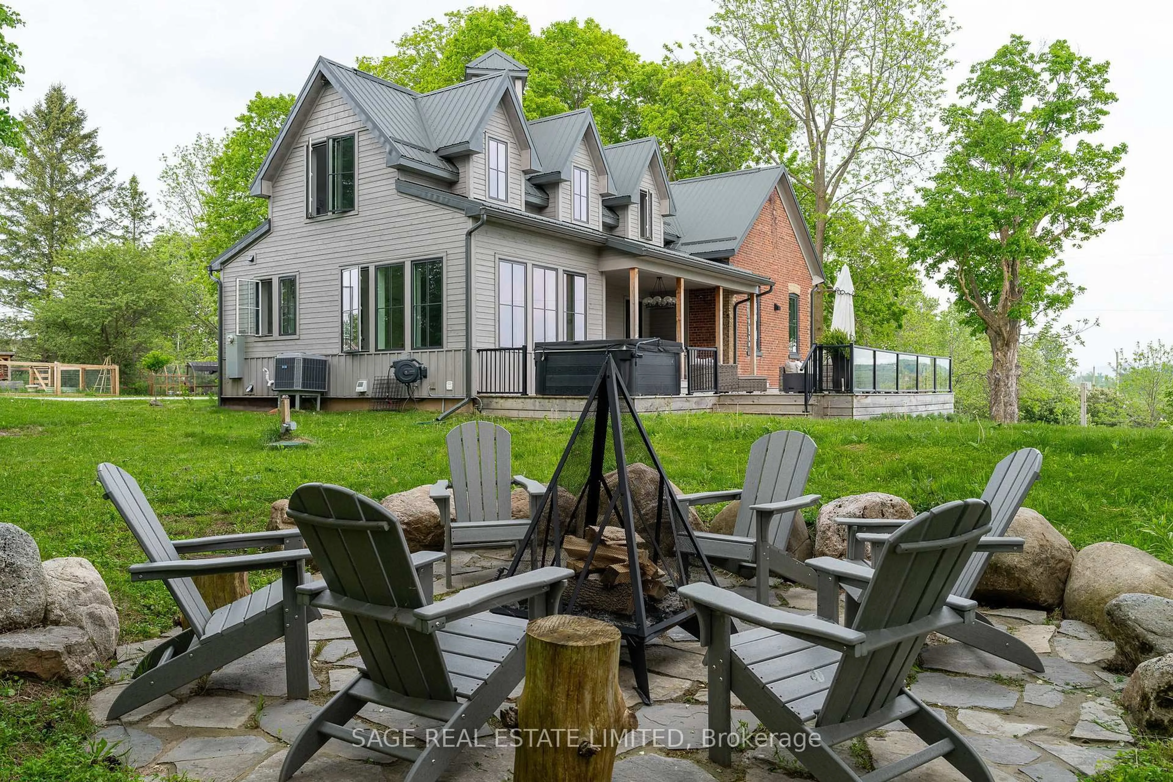 Patio, street for 356598 The Blue Mountains- Euphrasia, Grey Highlands Ontario N0H 1J0