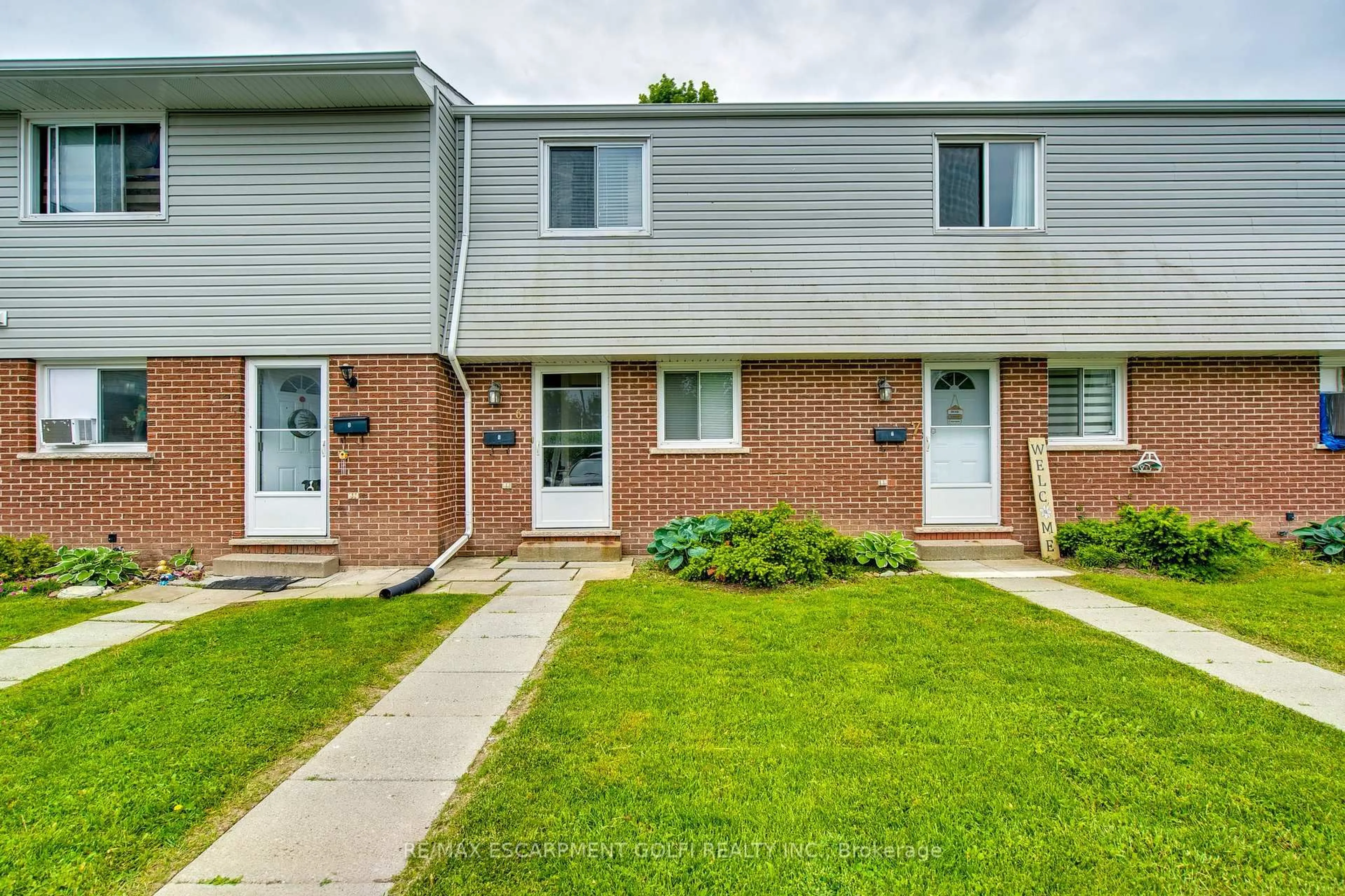 Unknown for 63 Empire St #6, Welland Ontario L3B 2L3