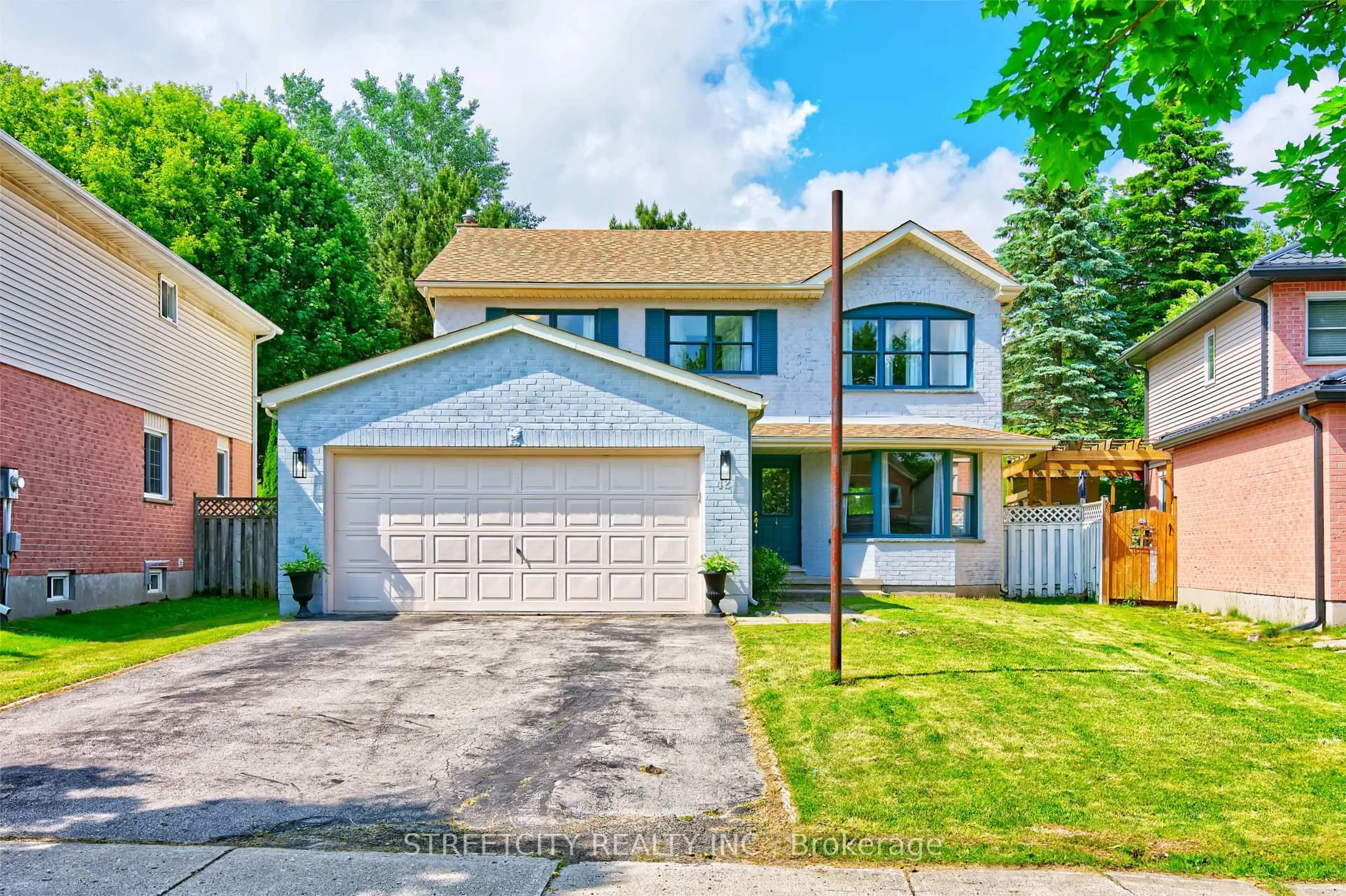 Home with vinyl exterior material, street for 42 Laurel St, London North Ontario N6H 4W4