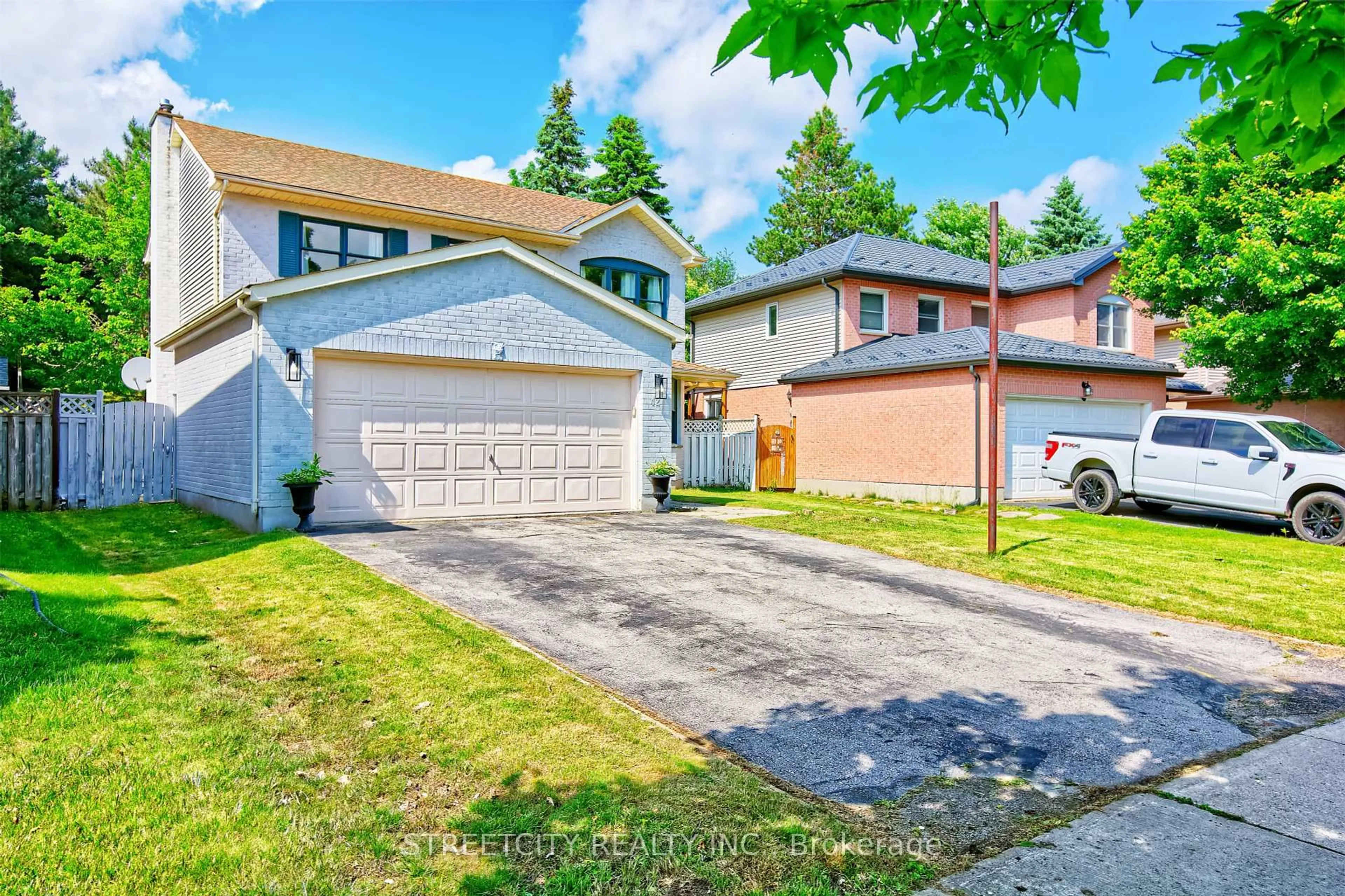 Home with vinyl exterior material, street for 42 Laurel St, London North Ontario N6H 4W4