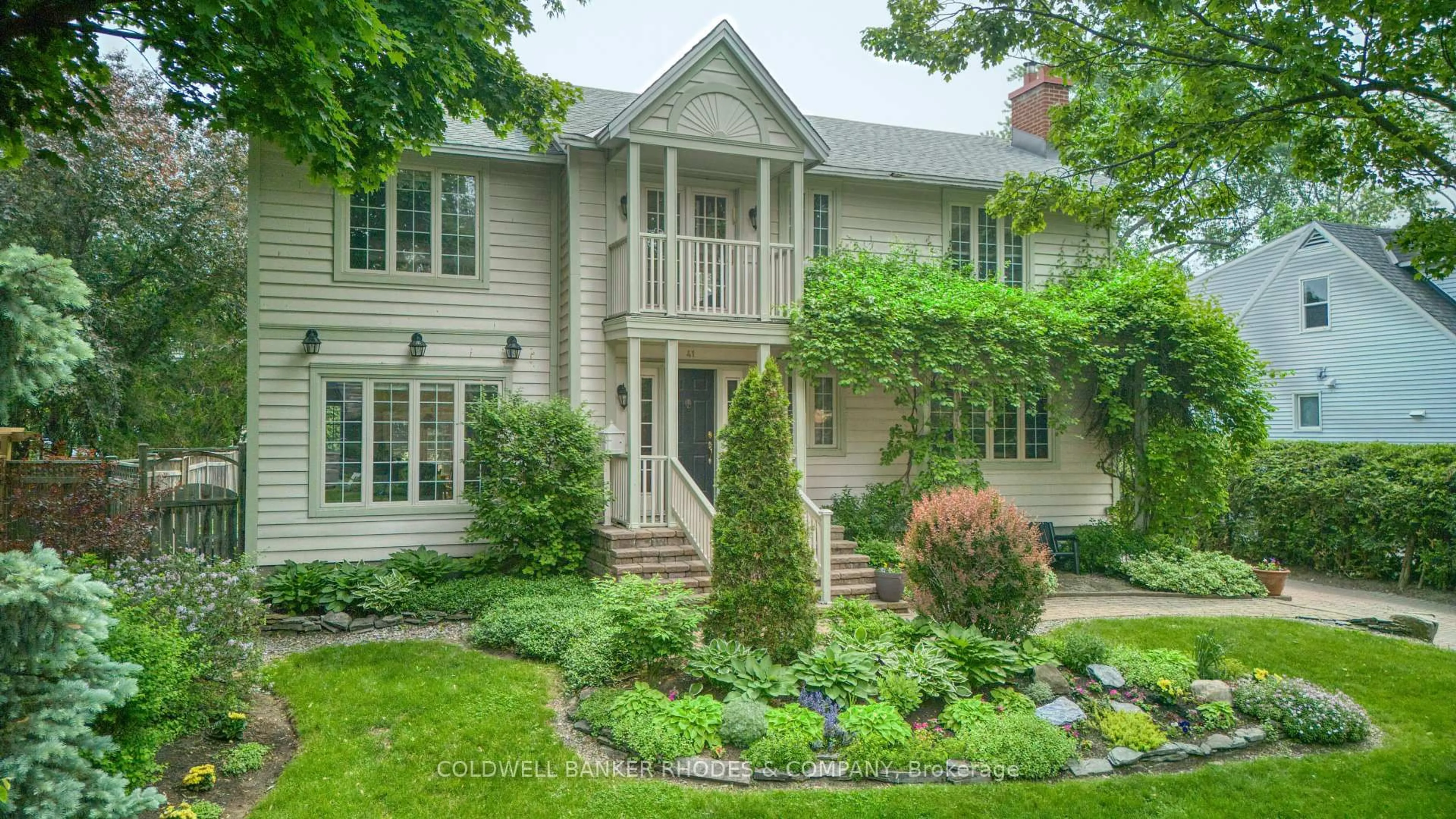 Home with vinyl exterior material, street for 41 Birch Ave, Ottawa Ontario K1K 3G5