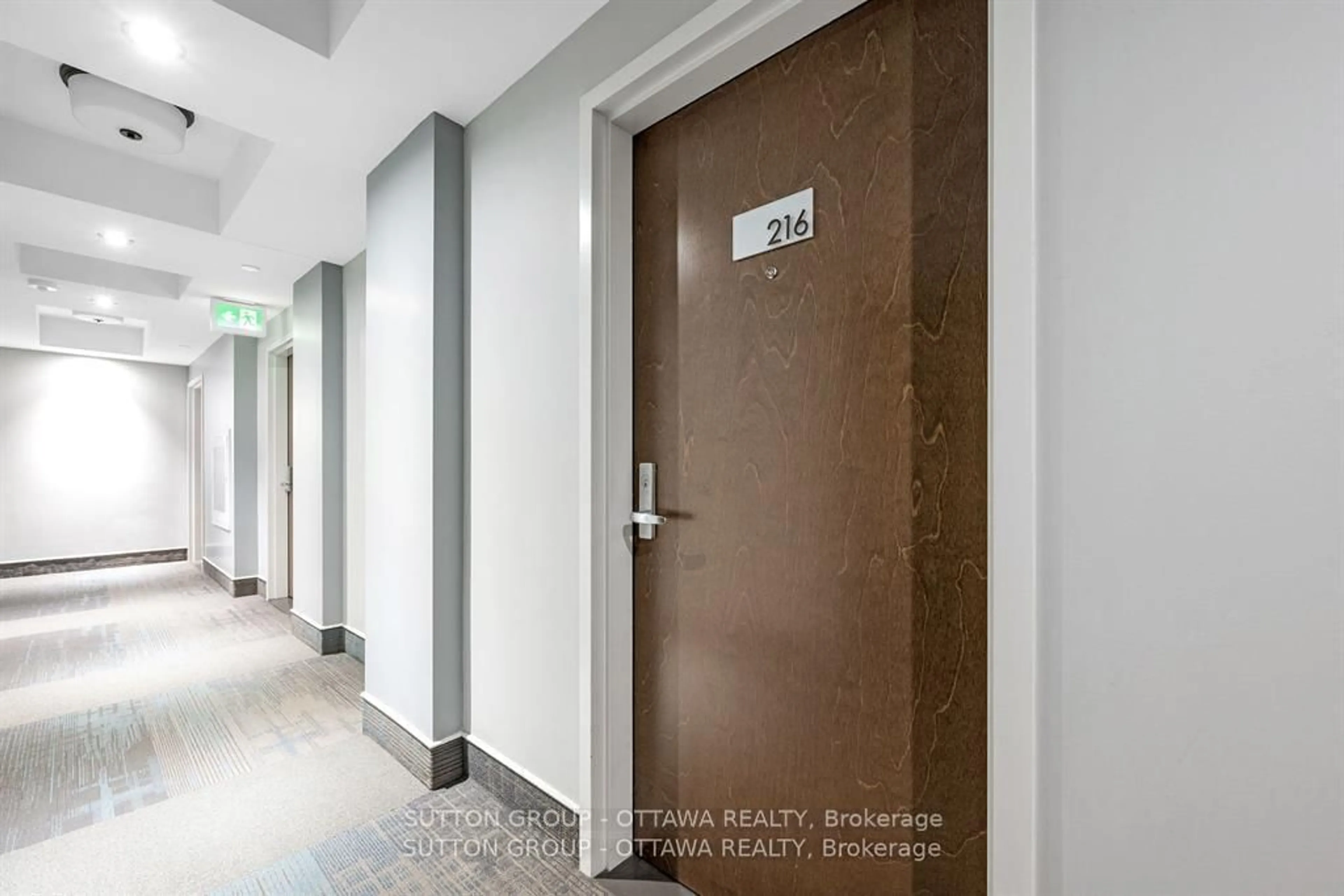 Indoor foyer for 316 Bruyere St #216, Ottawa Ontario K1N 0C3