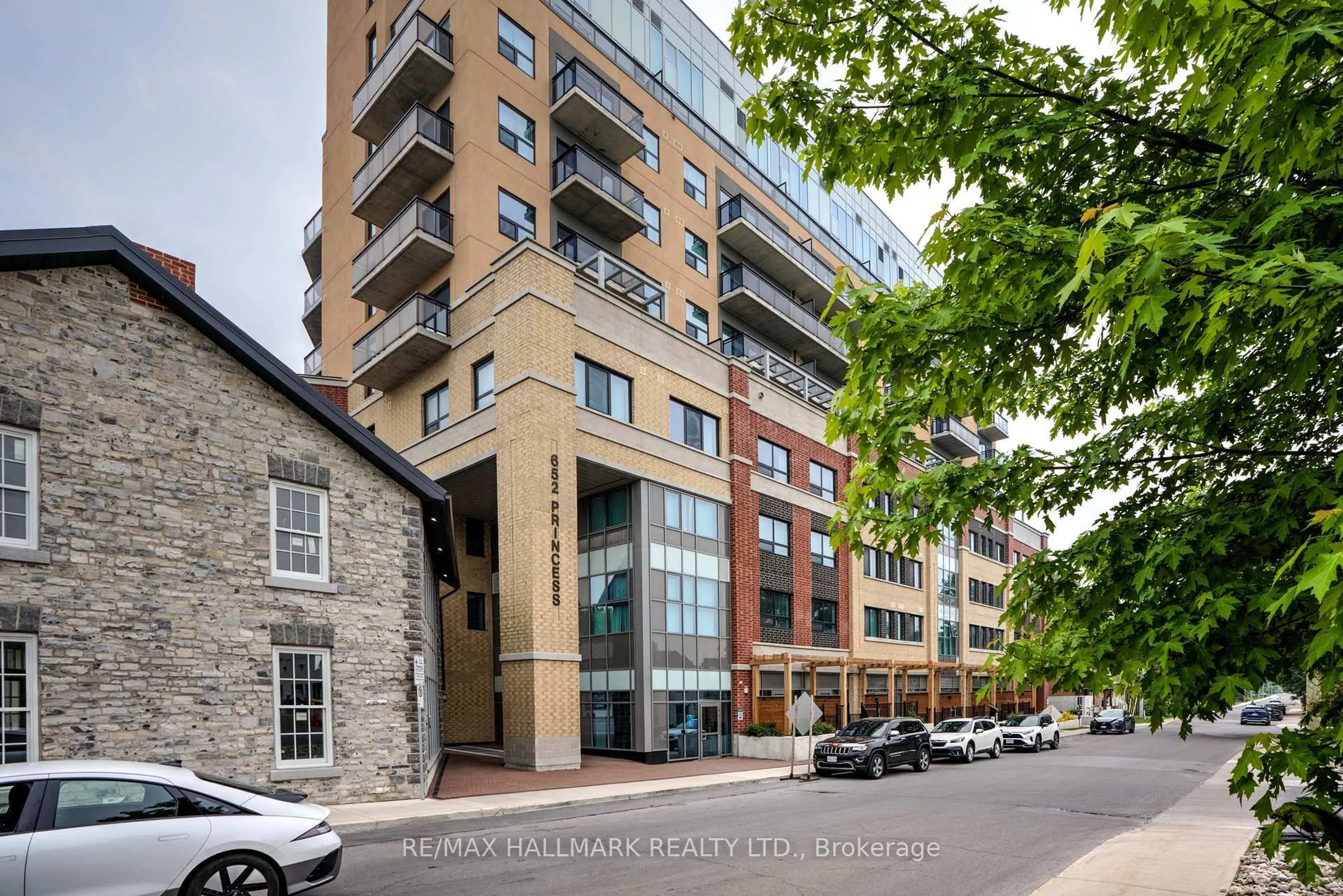 Patio, street for 652 Princess St #406, Kingston Ontario K7L 1E5