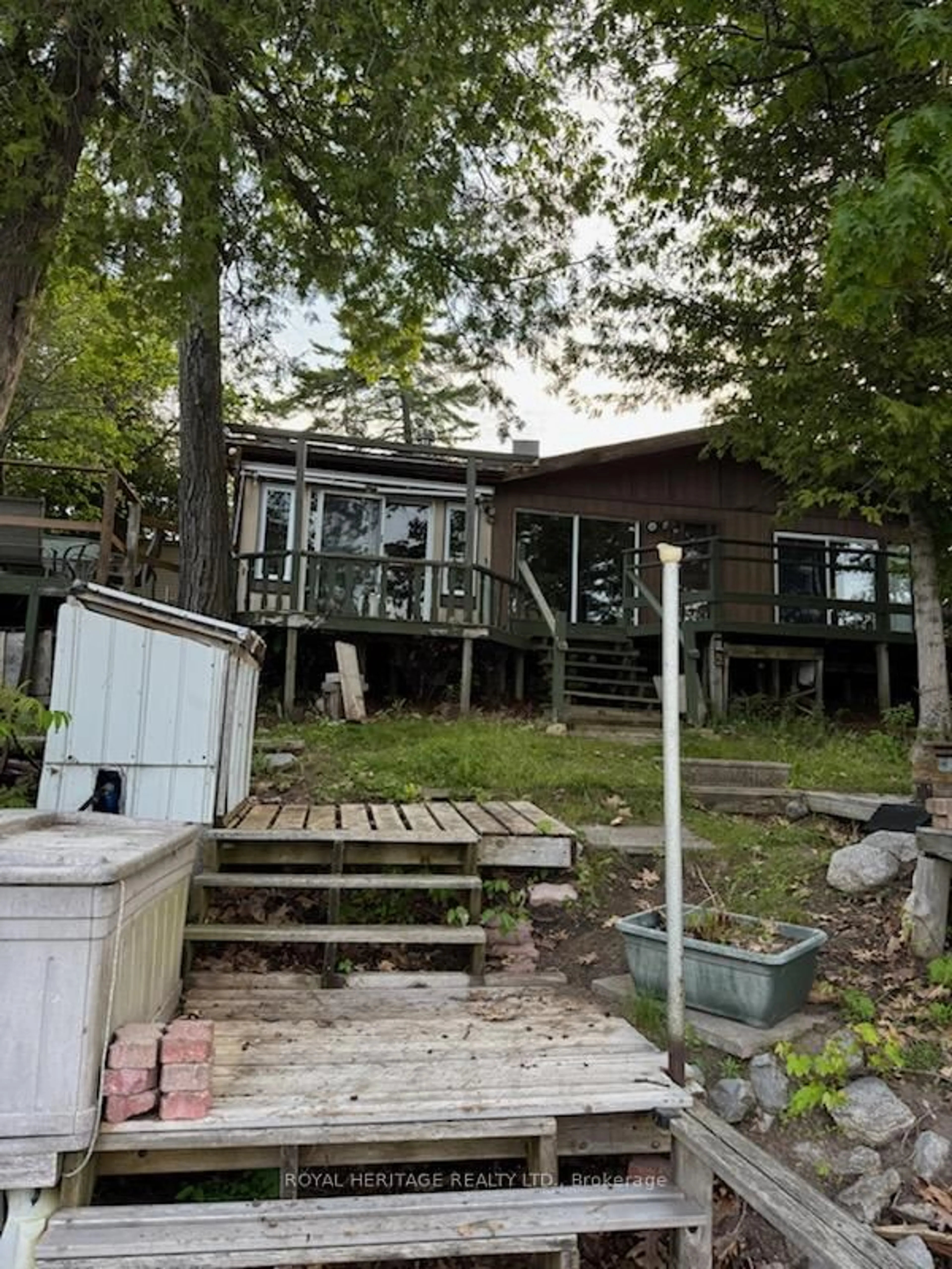 Unknown for 1474 Grenadier Island, Selwyn Ontario K0L 2H0