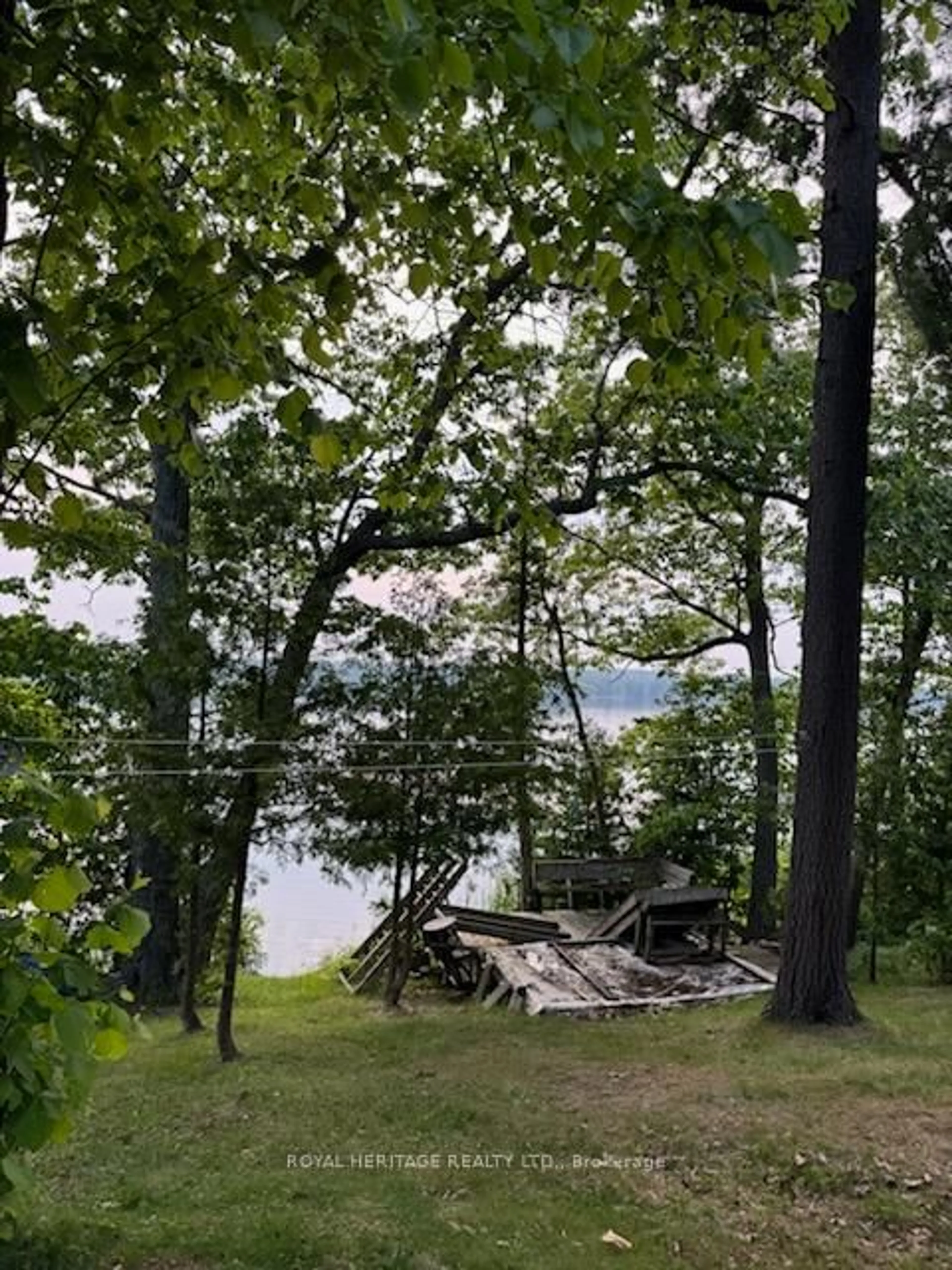 Shed for 1474 Grenadier Island, Selwyn Ontario K0L 2H0