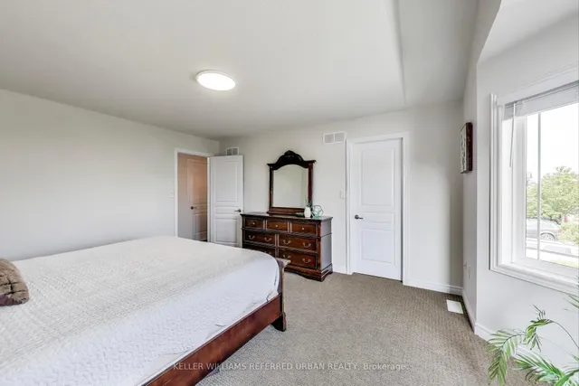 Additional property image - 7 Grandstand Dr