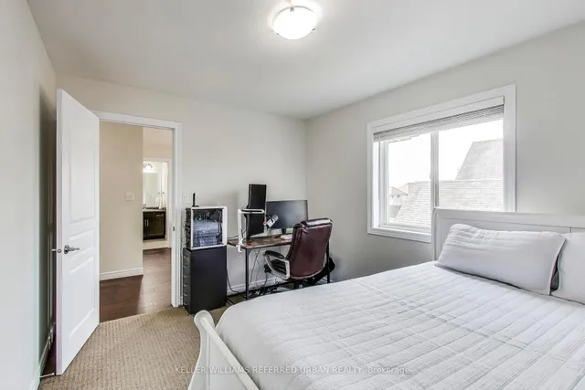 Additional property image - 7 Grandstand Dr