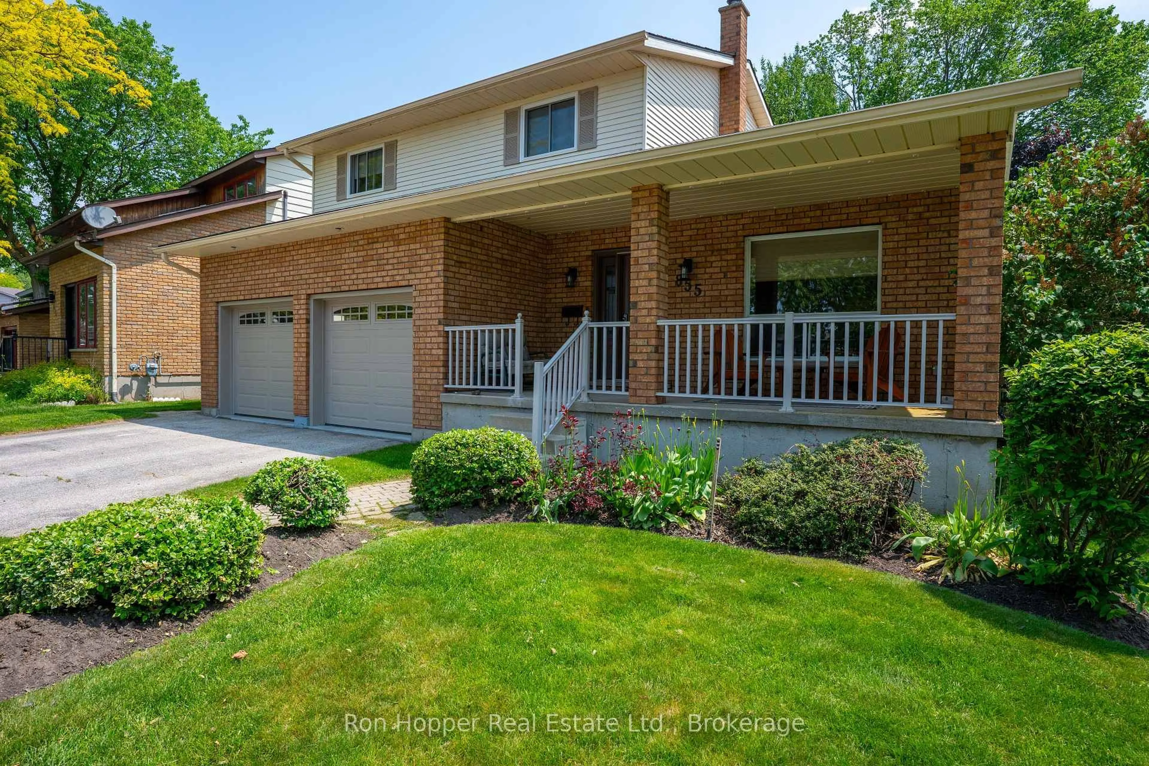 Home with brick exterior material, street for 855 27th St, Owen Sound Ontario N4K 6S5
